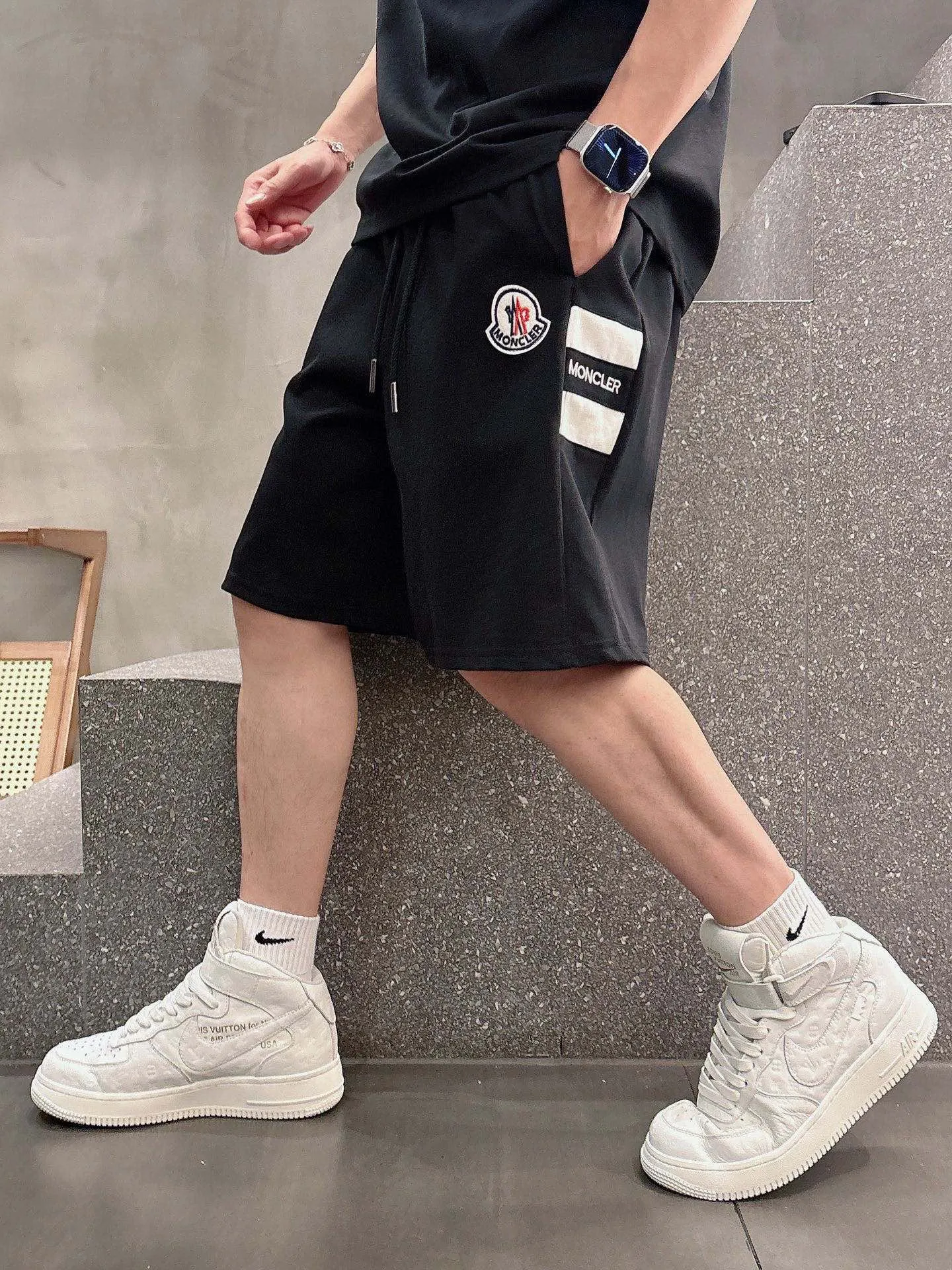 P570 Brand [MONCLER Mouth Covered] 2025 round neck short-sleeved shorts suit. The upper body of pure cotton fabric will not be stuffy. The smooth and comfortable skin-friendly effect is more breathable. The fabric has its own texture. Classic logo technology. A new interpretation from a unique angle. Fashionable and versatile choice! Size: M-3XL (maximum wear: 190 pounds)