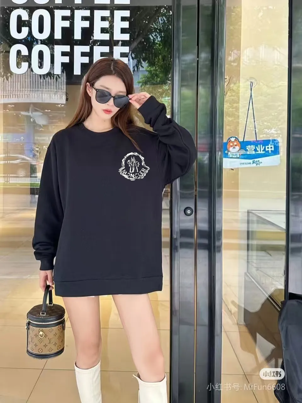 P190 🔥[Moncler] 2025 autumn and winter new round neck sweatshirt High-end pure cotton double-ply 400g heavy terry fabric Color: Black White Size: S M L XL 2XL