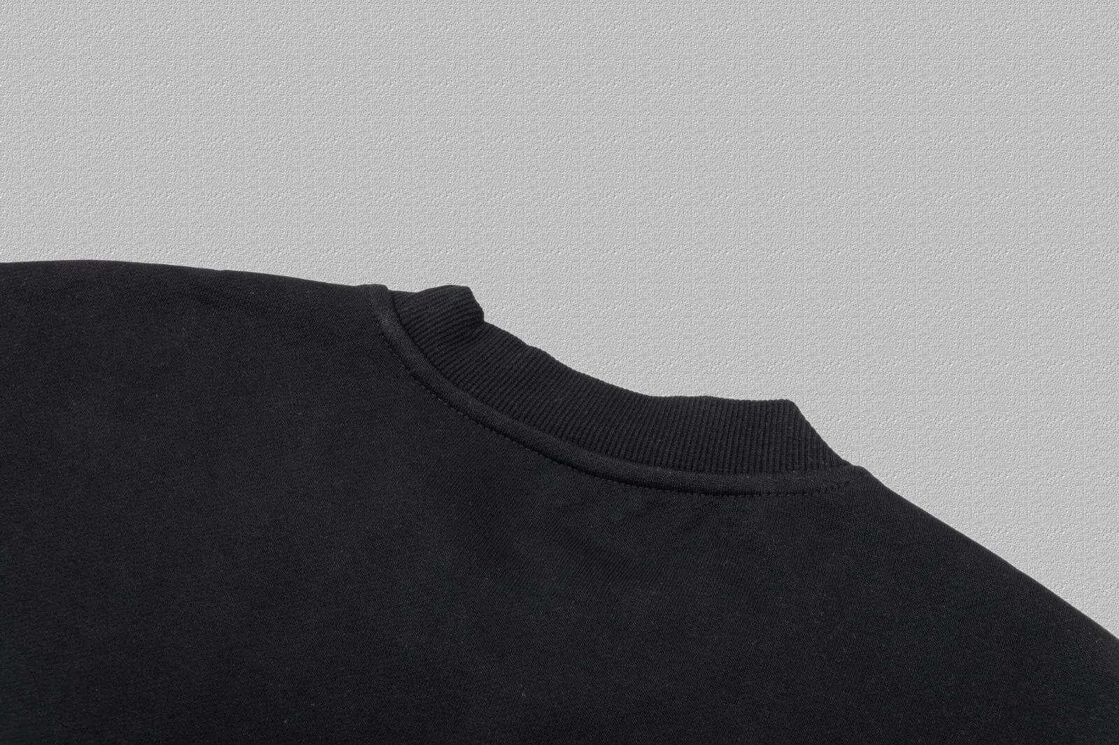 P190 🔥[Moncler] 2025 autumn and winter new round neck sweatshirt High-end pure cotton double-ply 400g heavy terry fabric Color: Black White Size: S M L XL 2XL