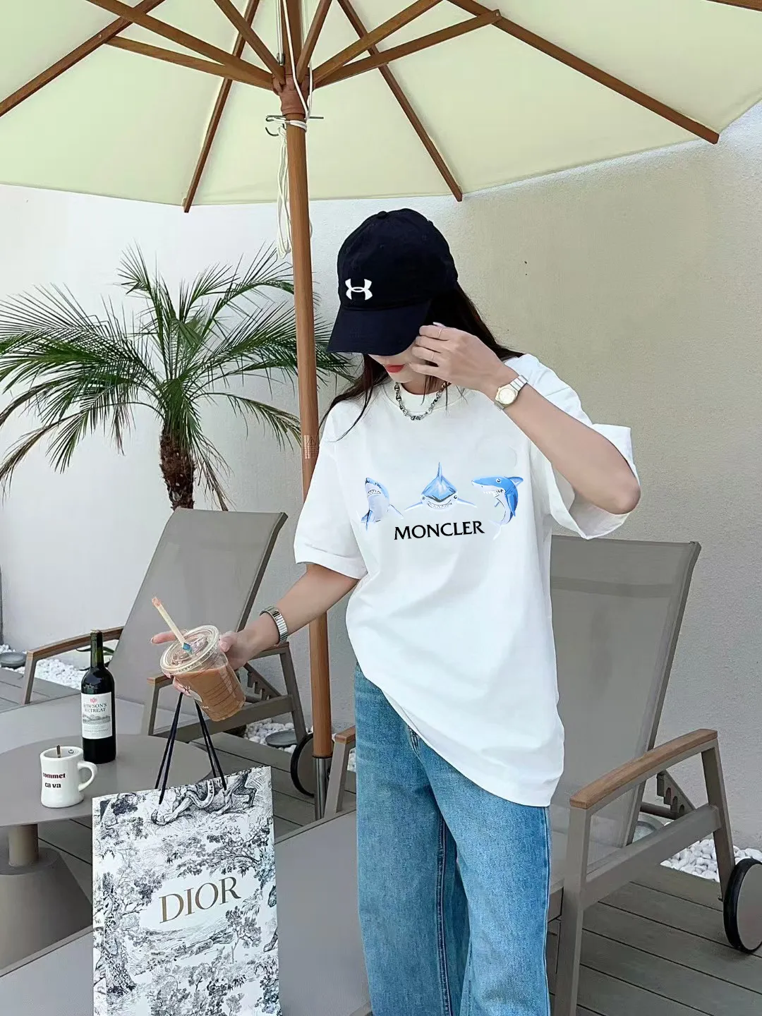 P140 [MONCLER] 2025FW short-sleeved T-shirt with badge + LOGO, high-end 26s double yarn 300g fabric, heavy fabric, custom stretcher rib, same cylinder and dye, complete three standards, same style for men and women, color: black, white, size: S M L XL 2XL