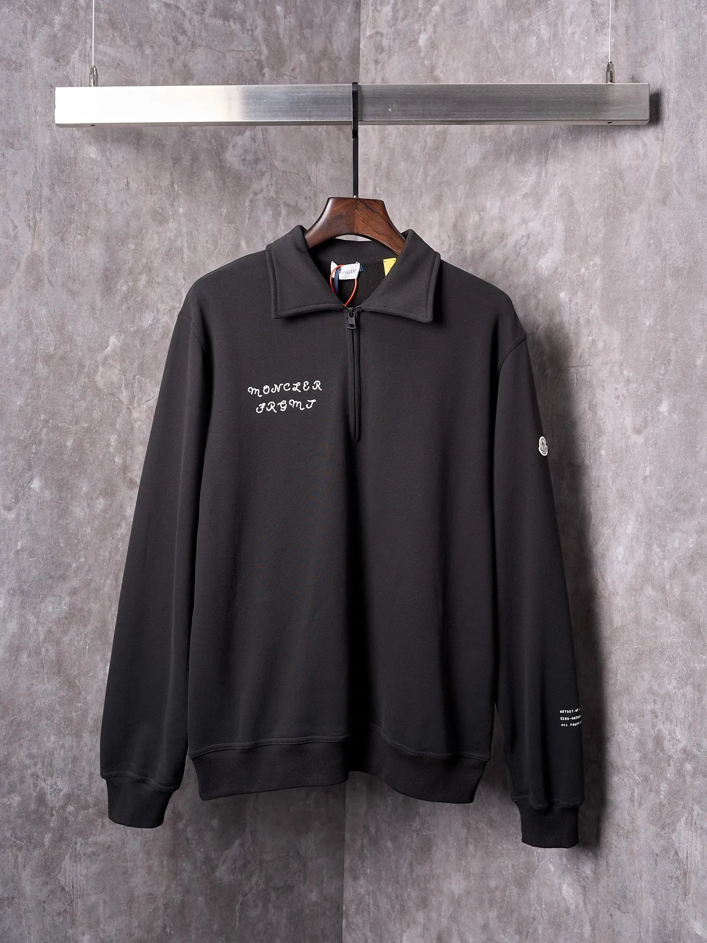 P370 Actual hanging auction】Moncler/Mongolian FRGMT joint embroidered logo half-zip lapel sweatshirt [Ready stock] S M L XL