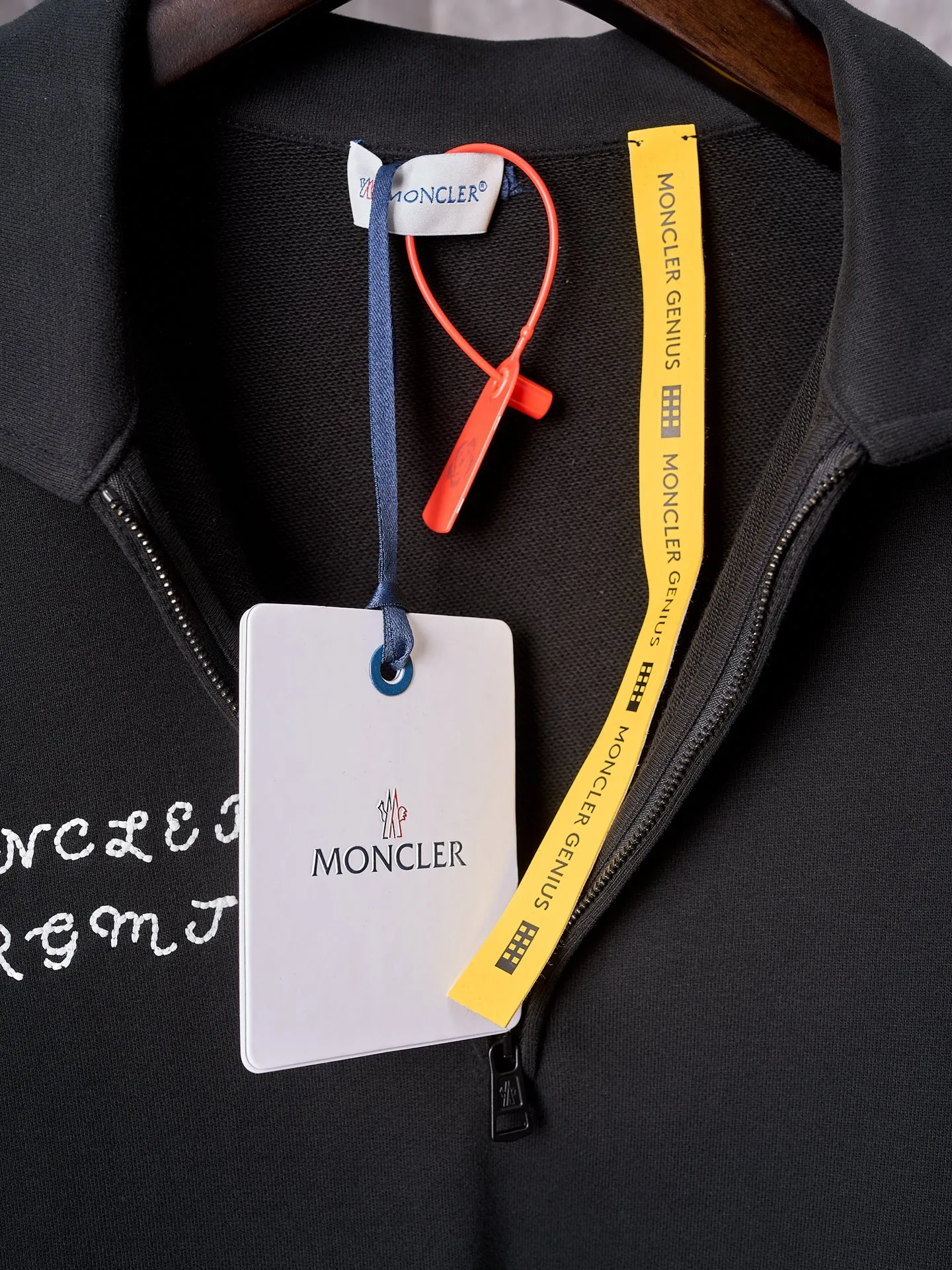 P370 Actual hanging auction】Moncler/Mongolian FRGMT joint embroidered logo half-zip lapel sweatshirt [Ready stock] S M L XL