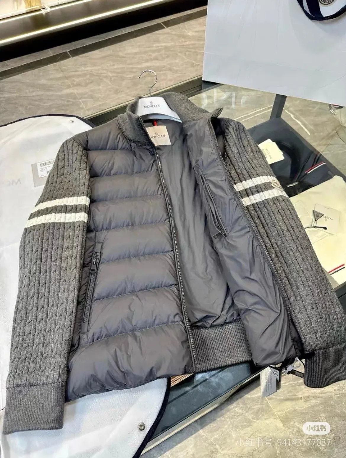 P640 Moncler. Spliced ​​knit Color: black, gray Size: 12345
