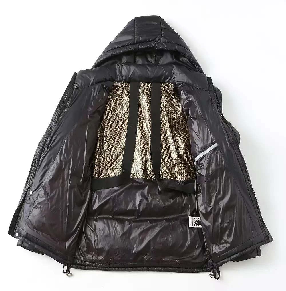 P1040 MONCLER/Mask "Official website's same classic double patchwork embroidered small label splicing pocket" Hooded down jacket - Fabric: National standard 90 white duck down jacket, made of polyester fiber fabric. Comfortable and warm, perfect appearance, good bulk recovery after compression, heat-containing warmth, complete three standards, original fabric, official same style, different from ordinary version on the market - Color: black - Size: M L XL XXL XXL XXXL - Purchase the original mold and create it with a full set of customized accessories. Details determine success or failure.  - Accessories: The original accessories are complete with one to one and three standards, os off-shoulder version, same style for men and women, official website quality - no gender distinction, same style for men and women