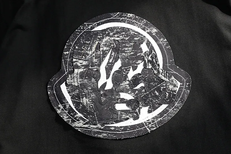 P180 MONCLER 2025 spring and summer new style, personalized denim embroidery, round neck short-sleeved T-shirt, fashionable men and women, S M L XL XXL five sizes black white