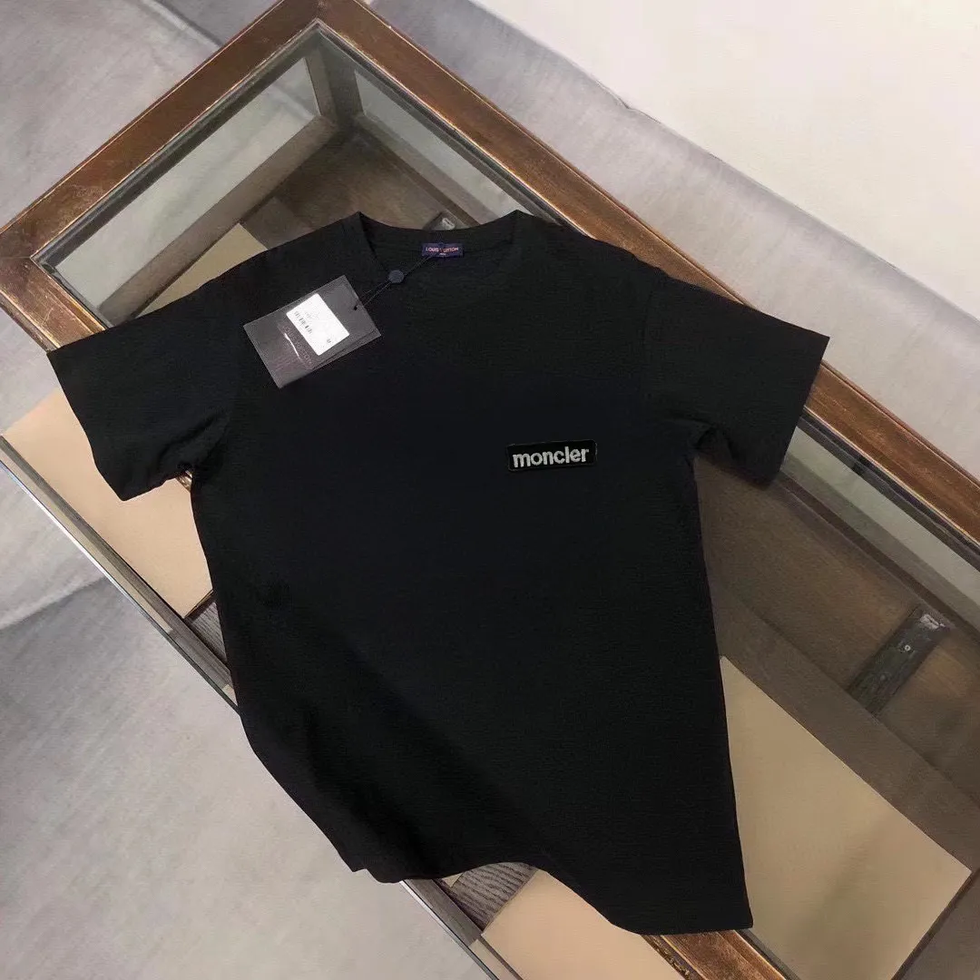 P140 Brand [MONCLER] (Good News for Fat People) original men's casual short-sleeved T-shirt, new product for spring and summer 2025, customized top-notch logo craftsmanship on the chest, matched with the entire details, quality and tailoring design are first-class, customized imported mercerized cotton fabric! Full of style, the color scheme is light and versatile. M-5XL (wear up to 220 pounds)