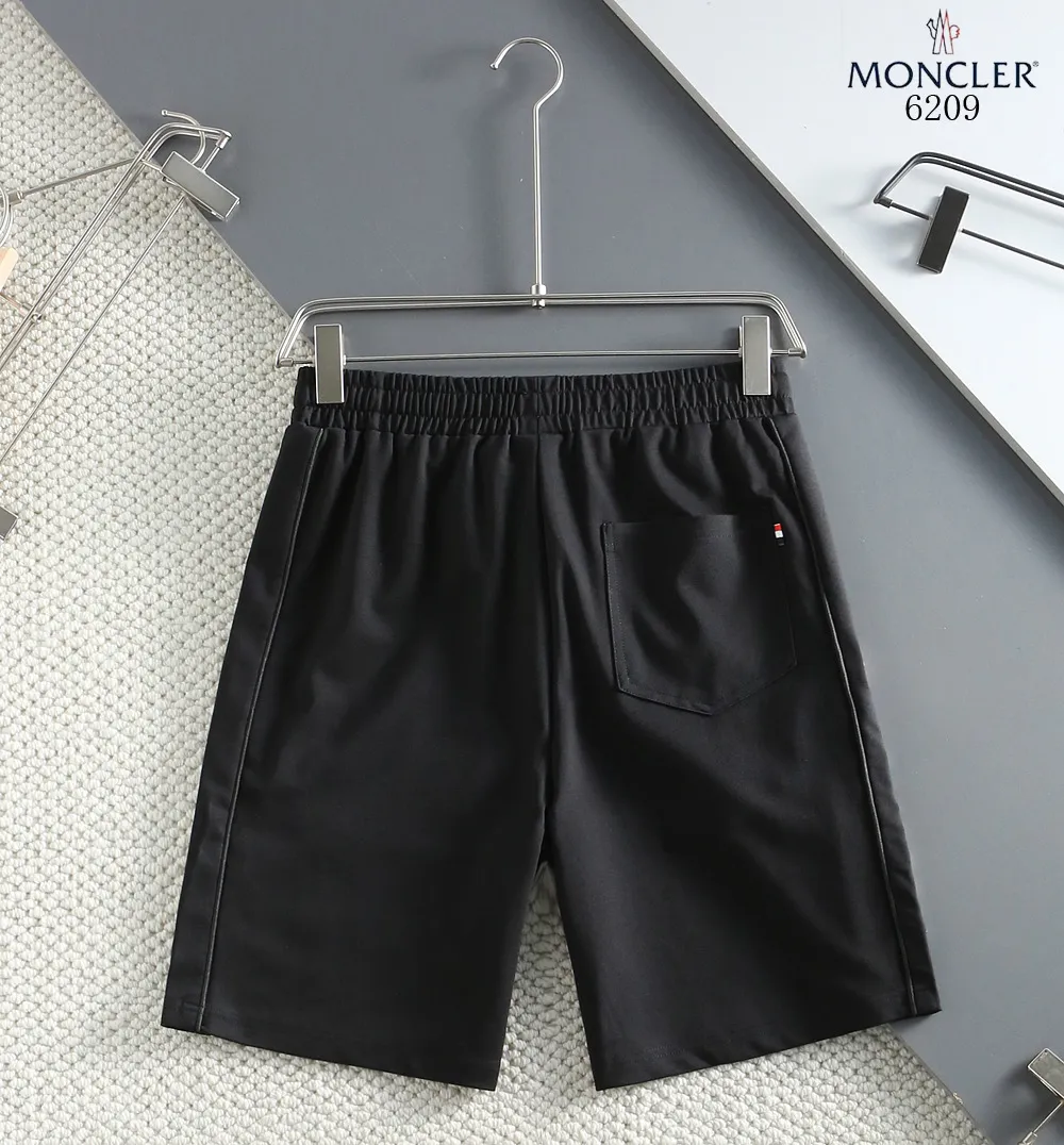 P210 🌸🌸 Moncler 2025 spring and summer new trousers [knitted trousers] feel comfortable to wear, low-key yet luxurious, very high-end, with pockets designed to be fashionable and high-end. Needless to say, the trousers style and tailoring needless to say, the upper body is exquisite and vivid. Really first-class and top-quality materials. Really top-level casual pants and elastic pants, of outstanding quality. After heavy washing, the trousers are very soft and not picky. The upper body is absolutely stylish. Extremely luxurious. Size:M-4XL