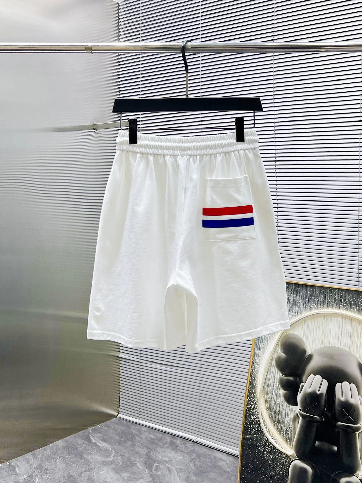 P560 Brand [MONCLER Mouth Covered] 2025 round neck short-sleeved shorts suit. The pure cotton fabric upper body will not be stuffy, the smooth and comfortable skin-friendly effect is more breathable, the fabric has its own texture, classic logo technology, a new interpretation from a unique angle, the first choice for fashion and versatility! Size: M-3XL (maximum wear: 190 pounds)