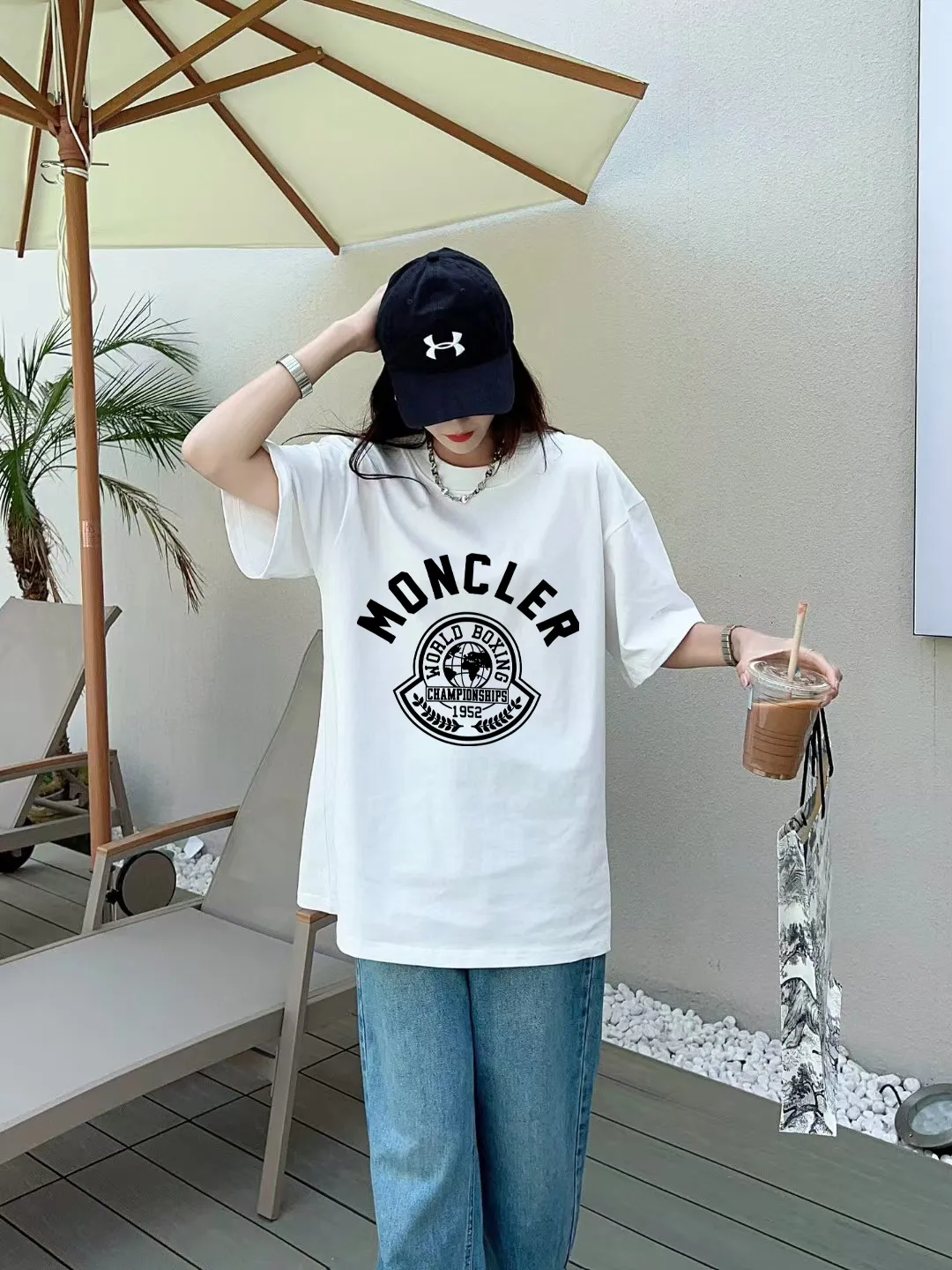 P140 [Moncler] 2025FW short-sleeved T-shirt LOGO printing, high-end 26s double yarn 300g fabric, heavy fabric, custom stretcher rib, same vat and dye, complete three standards, same style for men and women, color: black, white, size: S M L XL 2XL