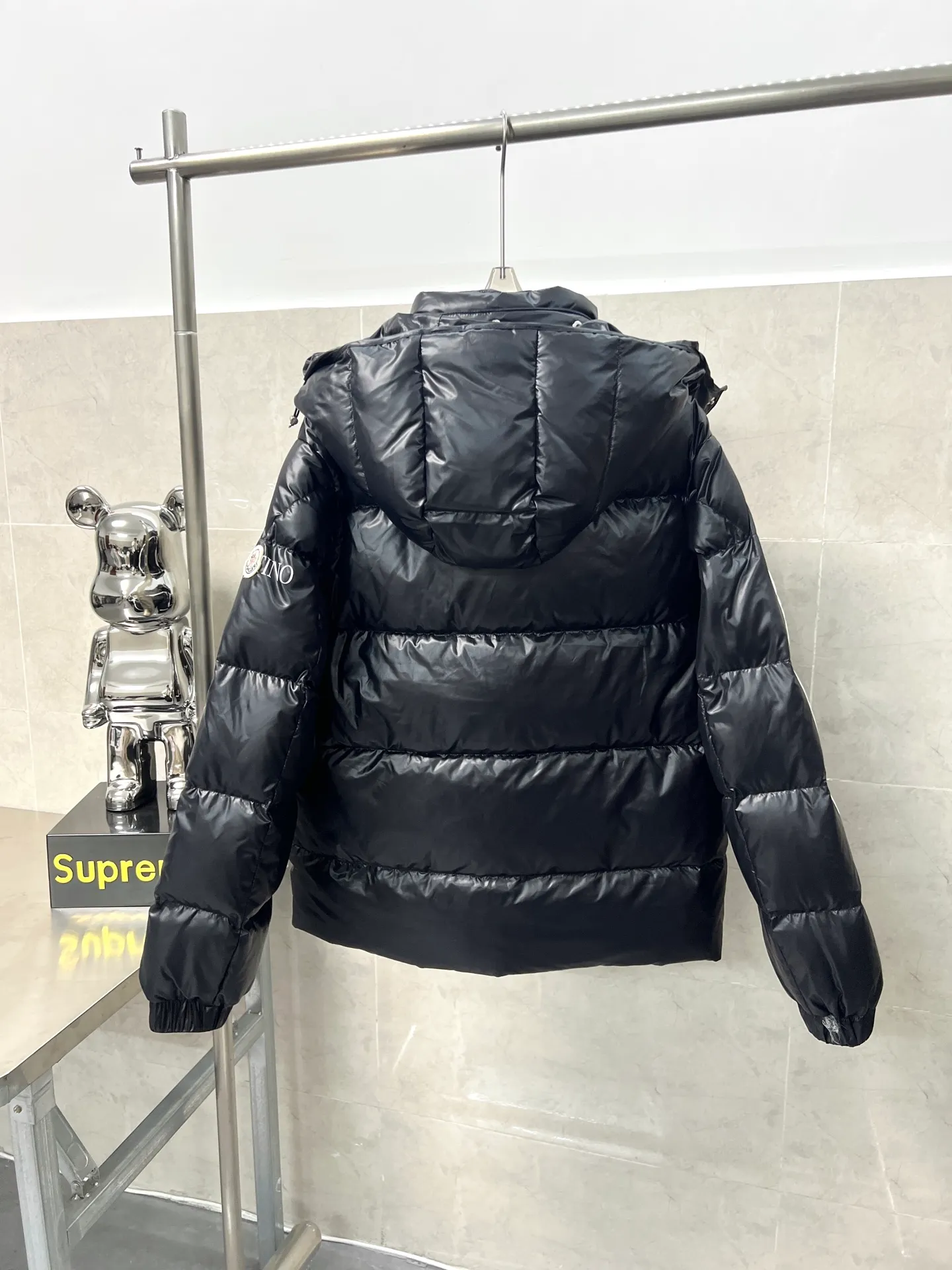 P820 ​​Moncler jointly branded Valentino down jacket Size: 1234