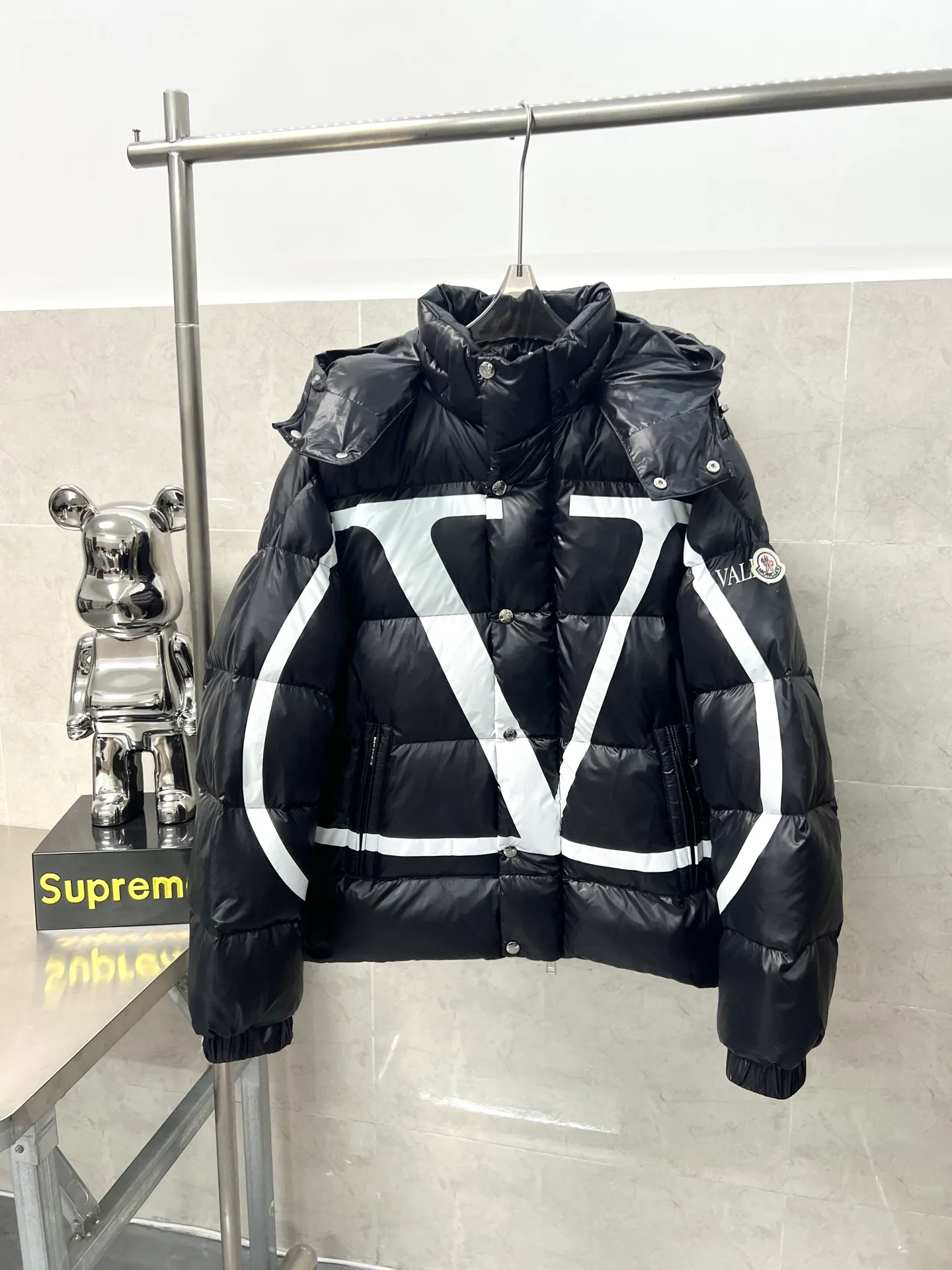 P820 ​​Moncler jointly branded Valentino down jacket Size: 1234