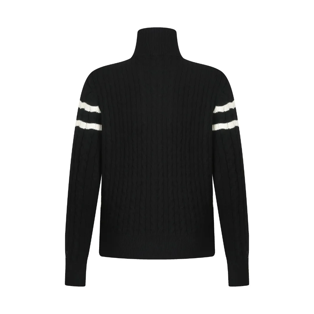P770 Moncler Wool Spliced ​​Down Jacket Fabric selection: The outer front fabric is made of 100% nylon (nylon). Its high-density structure achieves excellent windproof effect. It also has strong wear resistance and wrinkle resistance. It is scratch-free for daily wear and can be easily taken care of.  The splicing design of sweaters and down jackets not only retains the thermal performance of down jackets, but also incorporates the fashion elements of sweaters, making the overall garment both practical and fashionable.  High-quality material: filled with high-quality white duck down, with a filling capacity of 100g, which has excellent thermal insulation effect. At the same time, the sweater is made of wool, cashmere and other natural fibers, which are soft, comfortable and skin-friendly.  The sweaters and down jackets are carefully spliced ​​to ensure comfortable wearing and are not prone to threading or velvet loss.  High collar design: not only provides excellent thermal insulation effect, but also adds a unique sense of fashion, allowing the wearer to maintain style in the cold season.  Stripe decoration: The stripes on the sleeve arms are like bright brush strokes, embellished on the dark gray down jacket, injecting vitality and movement into the overall look, making the clothing more eye-catching.  Accessories: One-to-one customized zipper puller One-to-one customized armband Size: 1 2 3 4