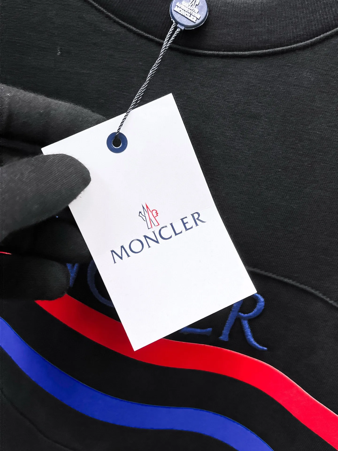 P560 Brand [MONCLER Mouth Covered] 2025 round neck short-sleeved shorts suit. The pure cotton fabric upper body will not be stuffy, the smooth and comfortable skin-friendly effect is more breathable, the fabric has its own texture, classic logo technology, a new interpretation from a unique angle, the first choice for fashion and versatility! Size: M-3XL (maximum wear: 190 pounds)