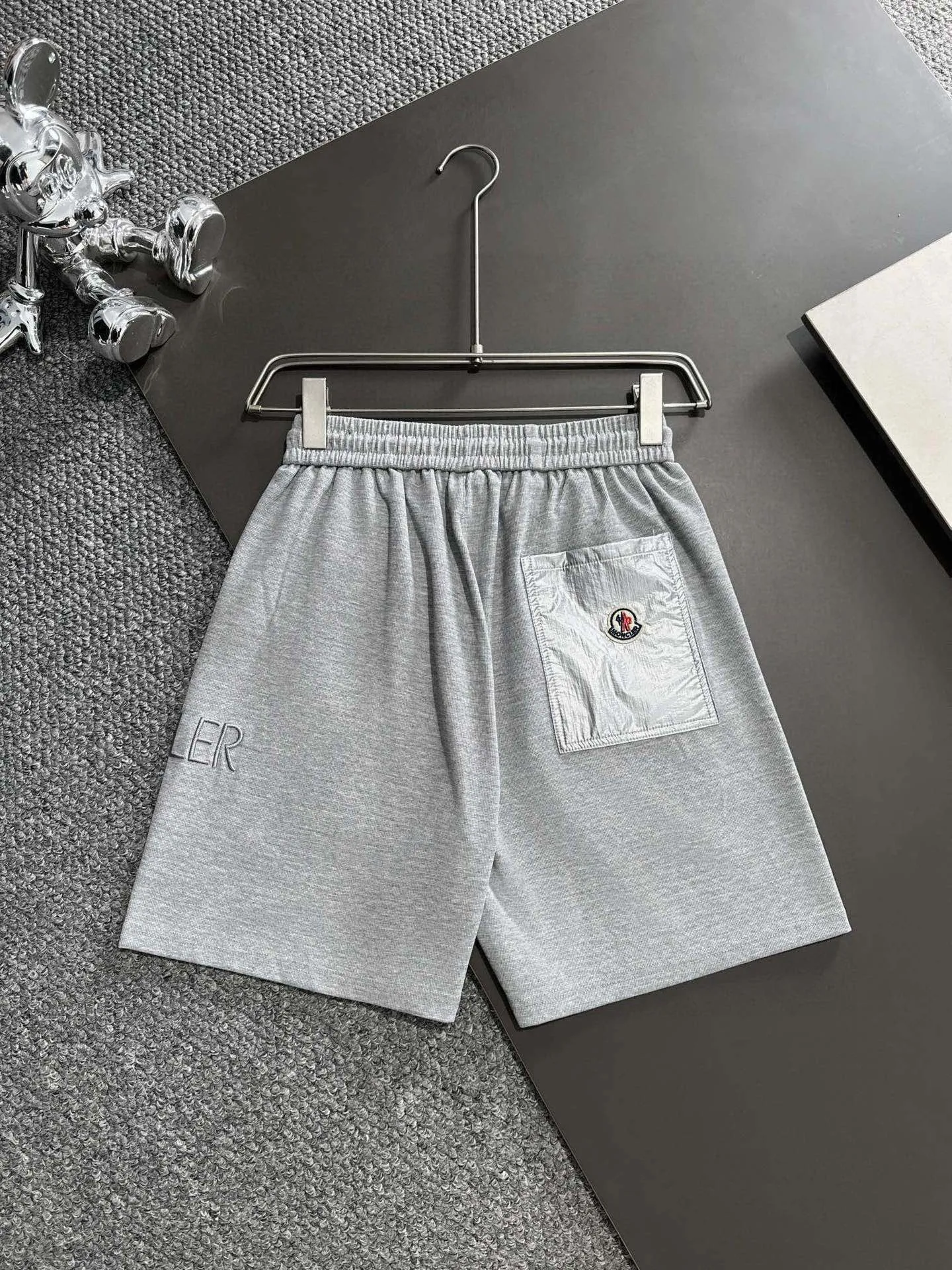 P560 Brand [MONCLER Mouth Covered] 2025 round neck short-sleeved shorts suit. The pure cotton fabric upper body will not be stuffy, the smooth and comfortable skin-friendly effect is more breathable, the fabric has its own texture, classic logo technology, a new interpretation from a unique angle, the first choice for fashion and versatility! Size: M-3XL (maximum wear: 190 pounds)