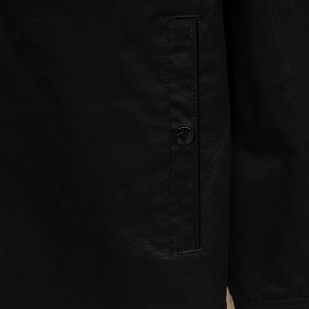 P360 top version (difference in currency) Style: MONCLER executive jacket with pockets and small label Color: Picture color Size: S-XL Fabric: Pure cotton Accessories: Full set of customized accessories No gender distinction Same style for men and women