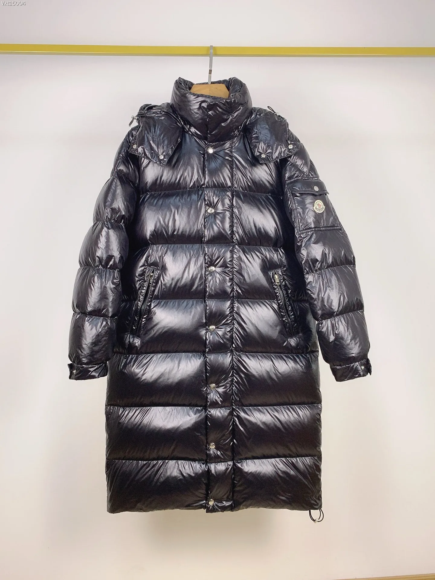 P960 🇫🇷𝐌𝐎𝐍𝐂𝐋𝐄𝐑 Meng Mou Victoria Victoria Uniform Down Jacket for Men and Women# ✅The fluffiness is visible to the naked eye. It uses national standard 95% white duck down. A good down jacket must be fluffy but not heavy. Code number 1234