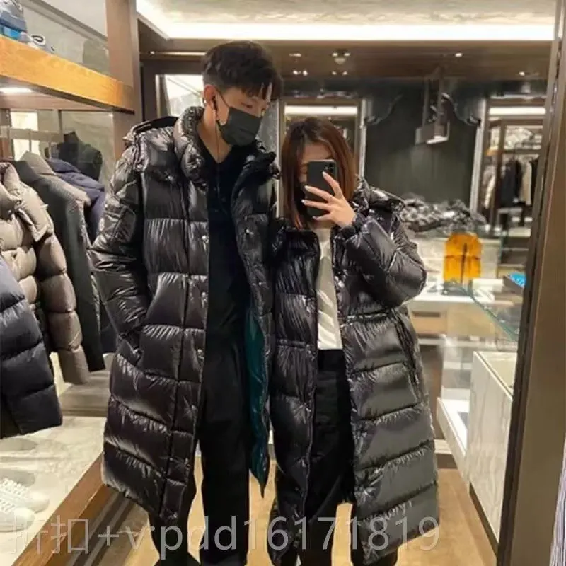 P960 🇫🇷𝐌𝐎𝐍𝐂𝐋𝐄𝐑 Meng Mou Victoria Victoria Uniform Down Jacket for Men and Women# ✅The fluffiness is visible to the naked eye. It uses national standard 95% white duck down. A good down jacket must be fluffy but not heavy. Code number 1234