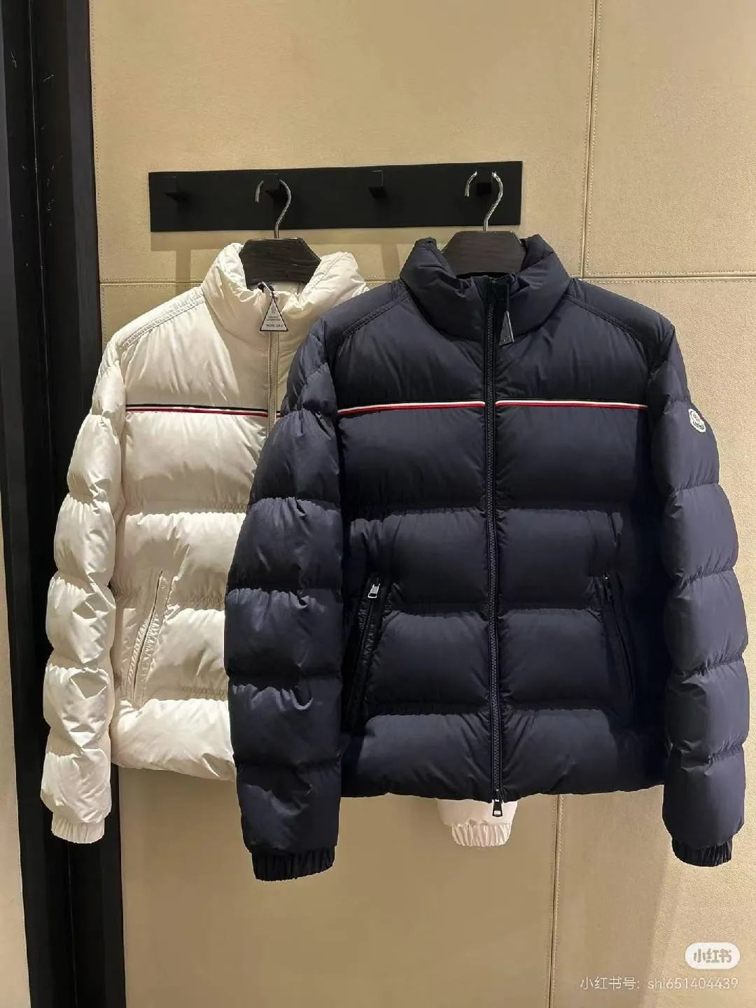 P940 Moncler 25 new style - men's simple colorful striped down jacket 🌈 Color: black white Size: 1 2 3 4 5