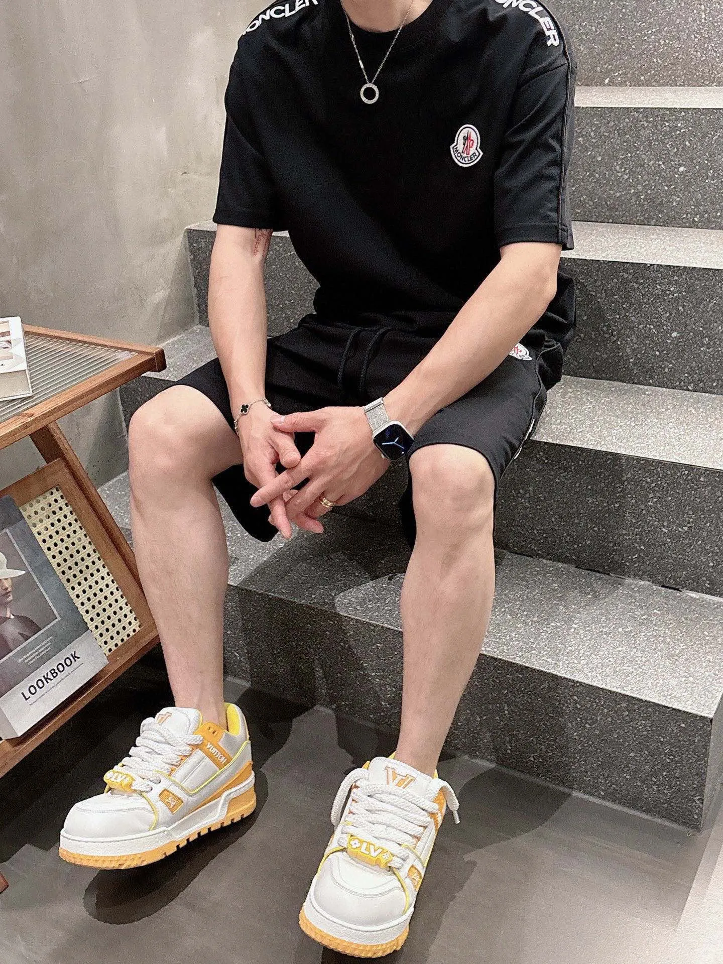 P570 Brand [MONCLER Mouth Covered] 2025 round neck short-sleeved shorts suit. The pure cotton fabric upper body will not be stuffy, the smooth and comfortable skin-friendly effect is more breathable, the fabric has its own texture, classic logo technology, a new interpretation from a unique angle, fashionable and versatile choice! Size: M-3XL (maximum wear: 190 pounds)