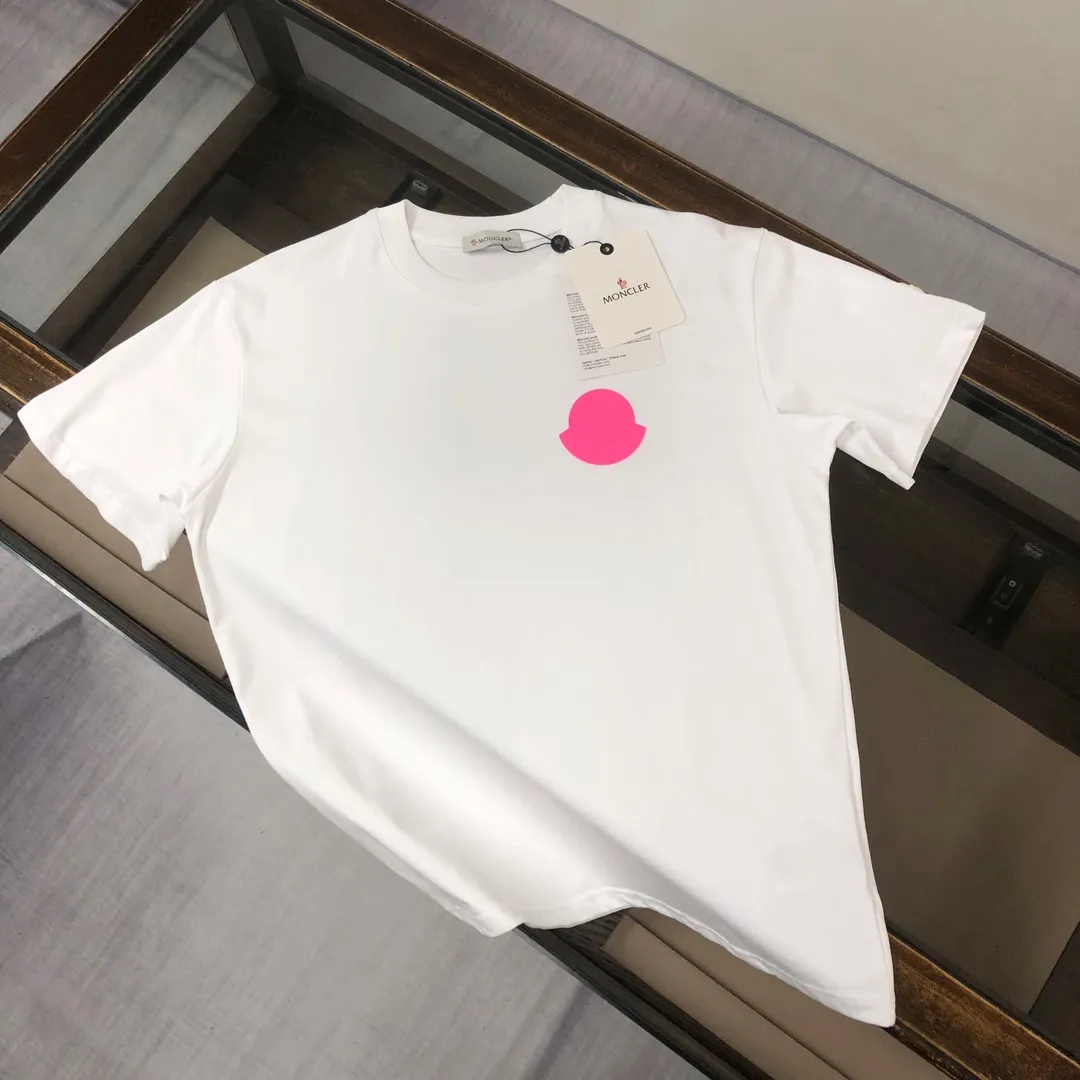 P160 MONCLER 2025 latest couple style round neck short-sleeved couple T-shirt, new spring and summer product, high quality 🔥🔥Three-dimensional logo letter logo printing technology on the chest! Fashionable and versatile trendy styles, customized imported fabrics! Comfortable to wear, breathable, fashionable without losing personality, the upper body is casual and casual, handsome and stylish, showing the temperament of a big brand. All three standards are complete! ! Color: black, white, sky blue, dark gray Size: S M L XL (loose fit, please state your height and weight when placing an order)