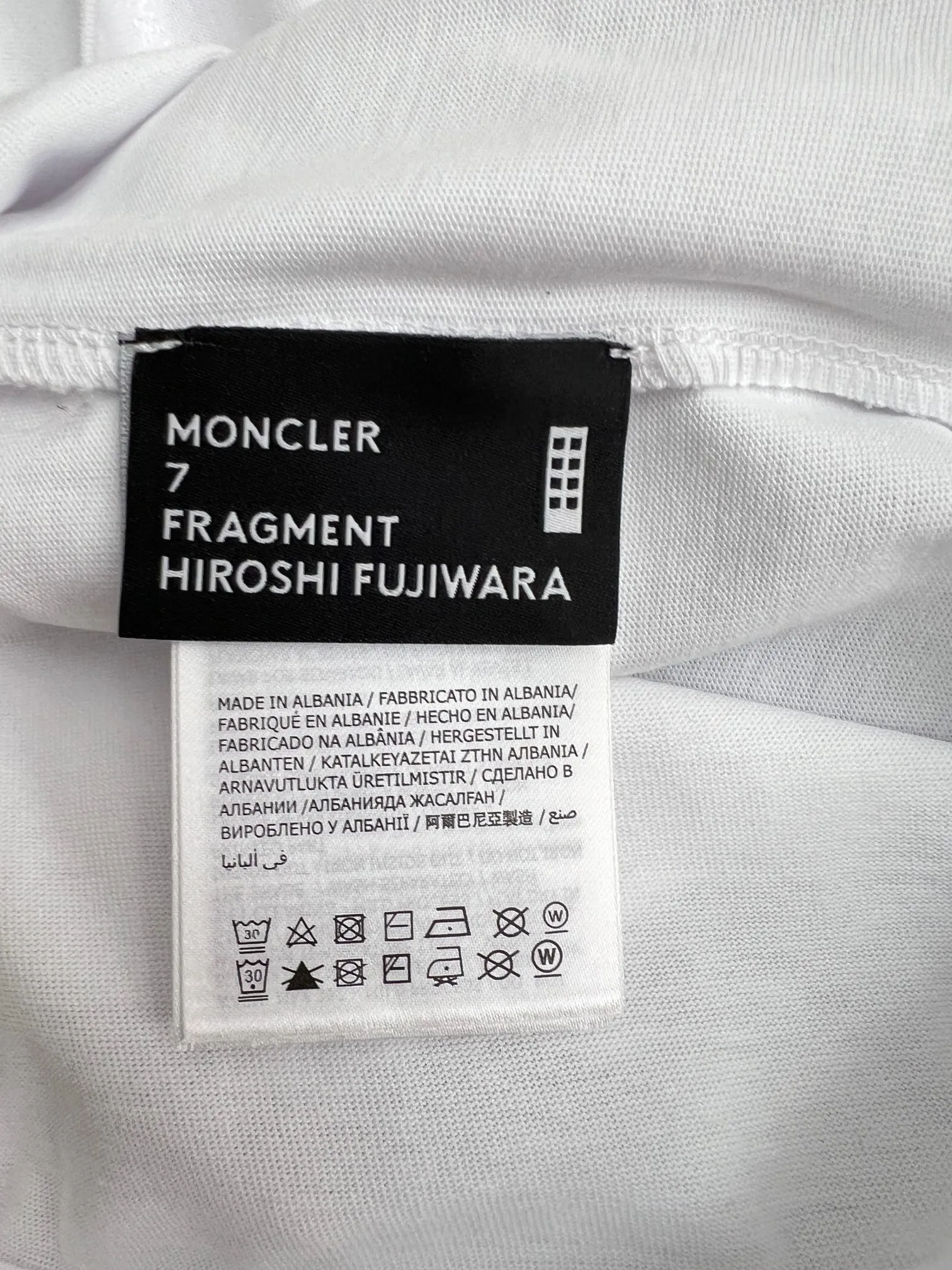 P240 Moncler masked letter print embroidered logo short sleeves S/M/L/XL
