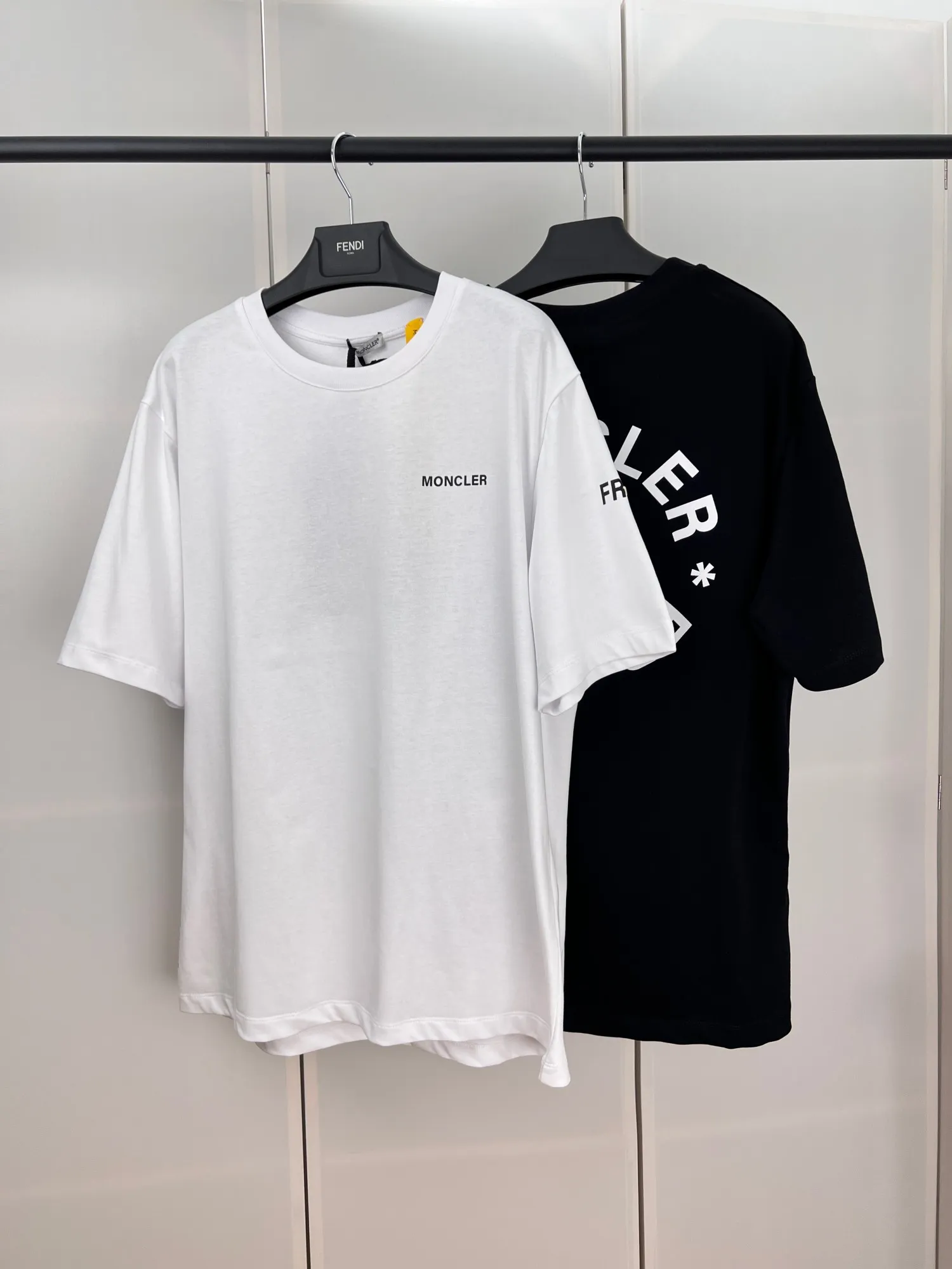 P240 Moncler masked letter print embroidered logo short sleeves S/M/L/XL