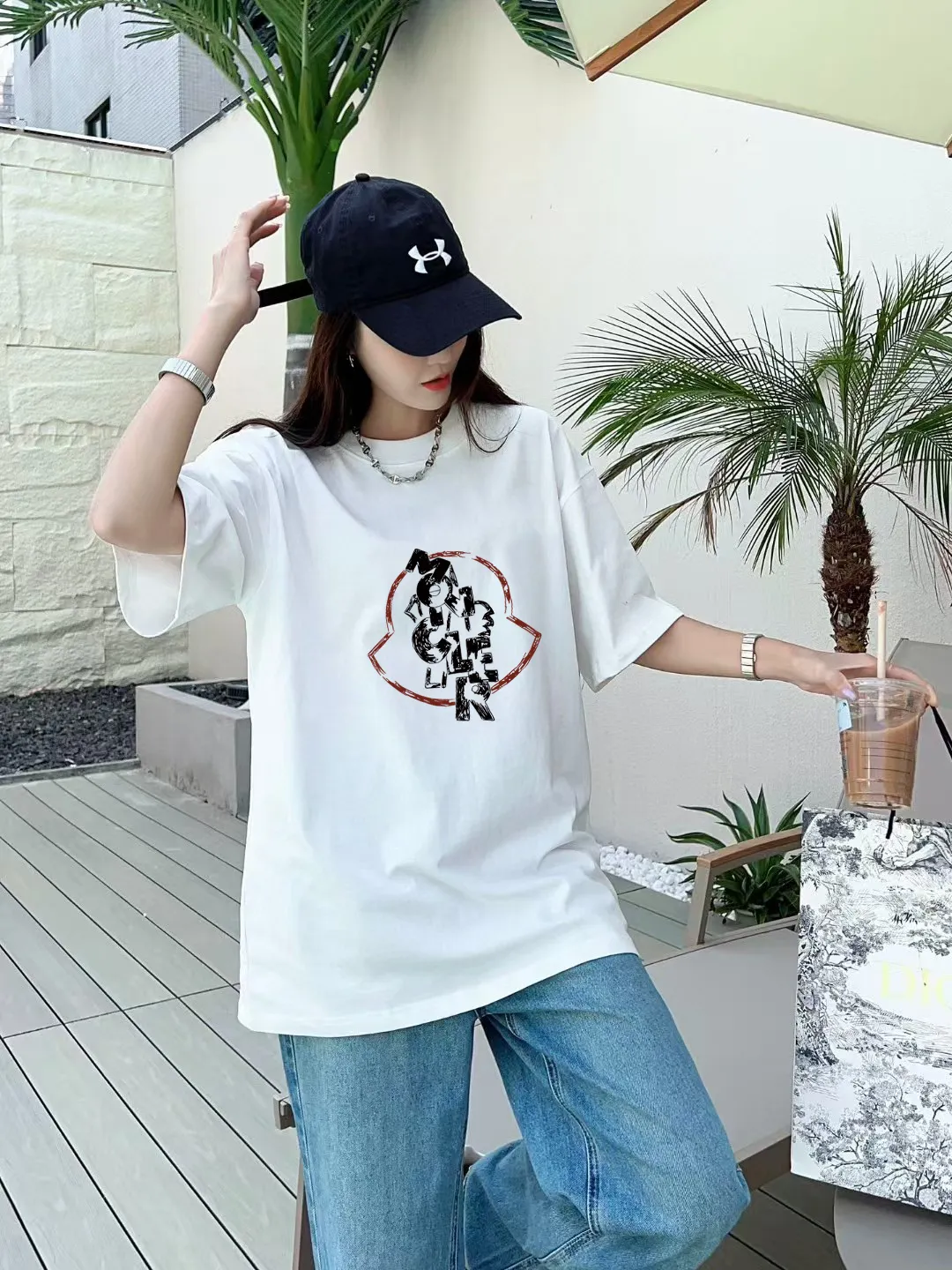 P140 [MONCLER] 2025FW short-sleeved T-shirt, badge + LOGO printing, high-end 26s double yarn 300g fabric, heavy fabric, custom stretch rib, same cylinder and dye, complete three standards, same style for men and women, color: black, white, size: S M L XL 2XL