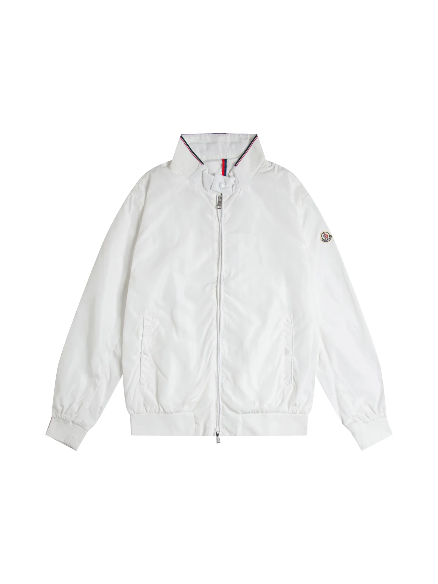 P520 ZP version) -Moncler's official website classic model is new. The letter jacquard windbreaker jacket is the same for men and women. -YB molded fabric details are the same. A full set of accessories are customized. Different from the market currency. Welcome to compare. -Color: black, white, royal blue, military green. -Code number 1 2 3 4 5