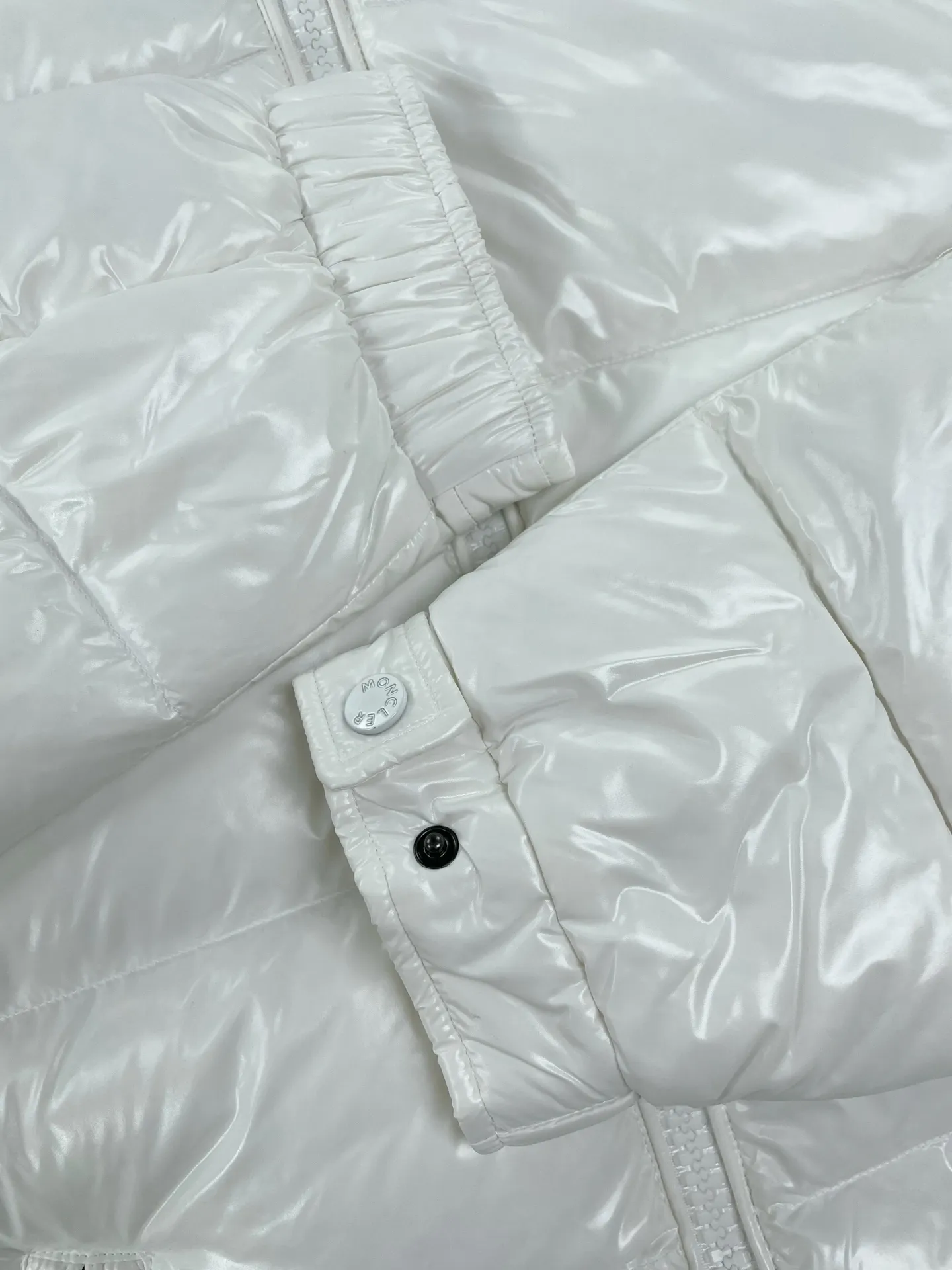P770 (high version) Moncler-Moncler-Maya Down Jacket National Standard 80 White Duck Down Filling Volume 300+g Each Size: 0 1 2 3