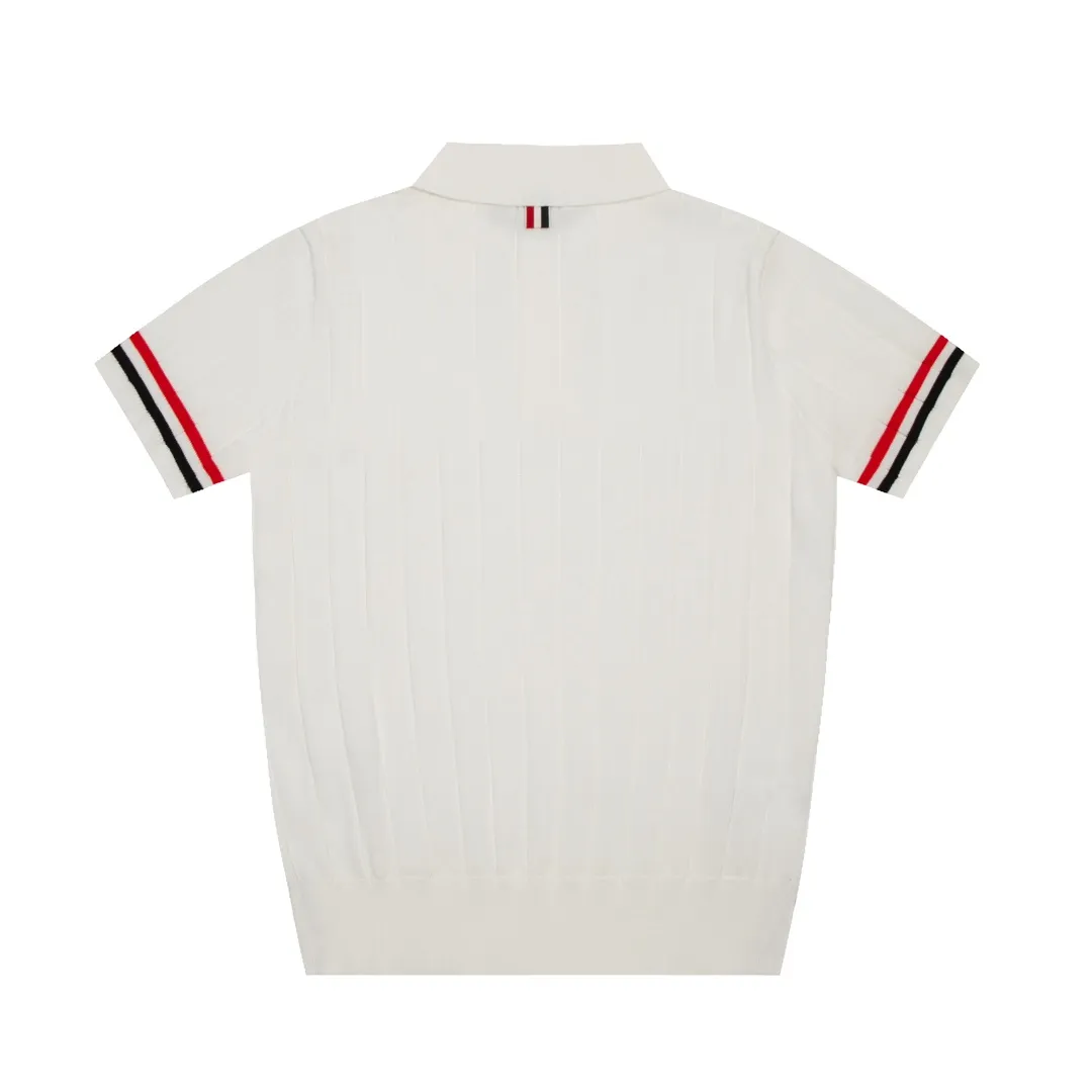 P190 Moncler/Moncler 2023ss new spring and summer knitted stretch lapel T-shirt, men's fashionable collar with contrasting color, front chest pocket, ultra-light and breathable knitted short-sleeved Polo shirt! If you want to look younger and more energetic in summer, you must have a polo shirt. It is a classic and versatile basic shirt that can be worn every time. It is a must-have and versatile item for men in summer. Whether you are doing business or leisure travel, it can switch between various styles for you, regardless of the occasion or body shape! , very cool and comfortable to wear in summer. The fabric feels smooth and comfortable, light and breathable, the upper body is cool and pleasant, and you will not feel stuffy at all. It is extremely skin-friendly, and the workmanship and wiring details are exquisite to the extreme. It is the first choice for high-end men! 48-56