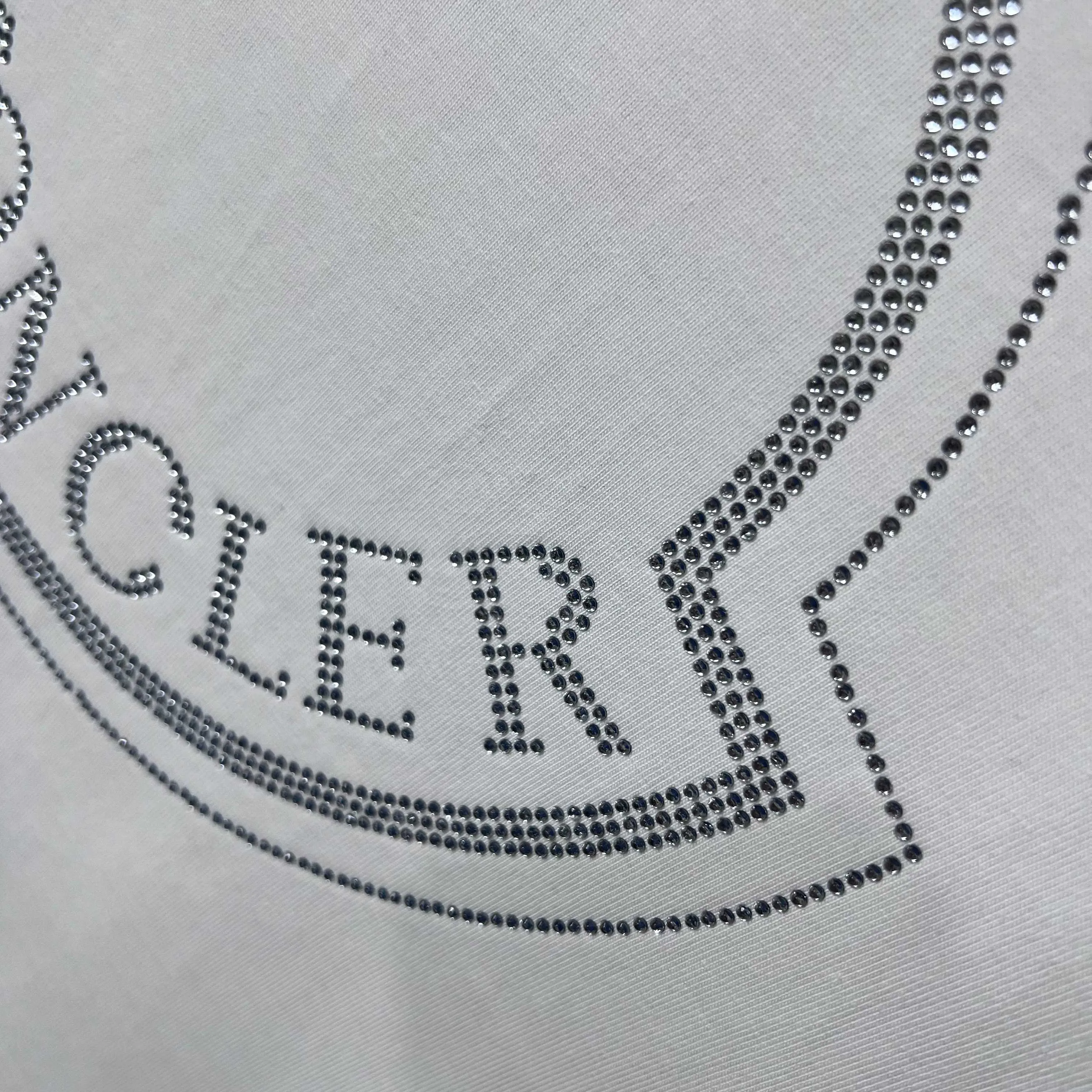 P150 MONCLER/Muzzled 300g pure cotton round neck short-sleeved T-shirt Brand classic Hot diamond Letter LOGO embossed process 2025ss official synchronization High version High quality Fashionable personality Versatile trend Pure original quality Original fabric Hang tag Collar label Washed wheat Complete three standards Color: Black. White. Size: S M L XL XXL