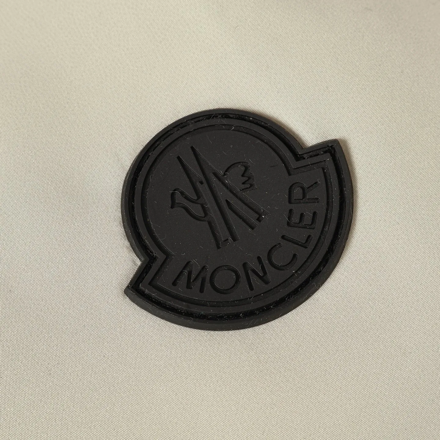 P650 Moncler/Mongolian Autumn and Winter New Style🆕 Original 1:1 customized hardware accessories, all imported and original customization, super heavy industry, excellent fabric workmanship, perfect version. Note⚠The fabric is super comfortable, exclusive model, non-market goods, same sizes for men and women. Size S-XL