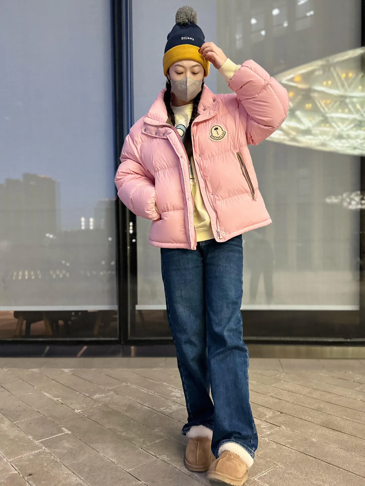 P1580 Meng Mouth Angels joint limited edition large label down jacket #Monger Full of American retro style! ⚠️Short style with small stand-up collar, waterproof and anti-fouling fabric, 95 white duck down filling, the upper body is not heavy and warm, classic and timeless! On the chest is the joint logo of the two major brands, which is very special. Another design point is the zippers on the left and right sides, which are stitched with leather, which is very textured! If you look closely, you can see that even the steel seal on the zipper is the joint logo of the two brands. The whole thing is really full of sincerity!  SIZE:1# 2# 3# 4# 5# 6# [Details attached are size chart]