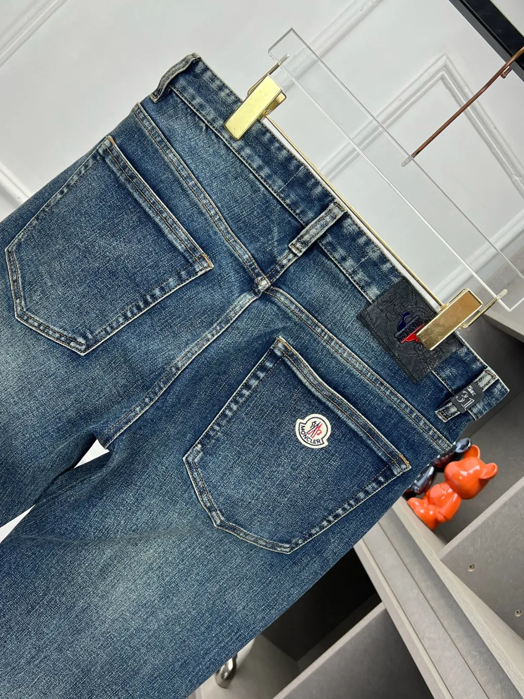 P360 Moncler 🔥🔥🔥The hot new product in autumn and winter, available at counters. The best jeans in physical stores🐂Original 1:1 goods at counters, suitable for all ages. The highest version of European imported fabrics on the market. Comfortable, soft and skin-friendly, the upper body effect is super fashionable and versatile, straight and stylish, a wardrobe must-have! Suitable for any occasion Size: 29-42