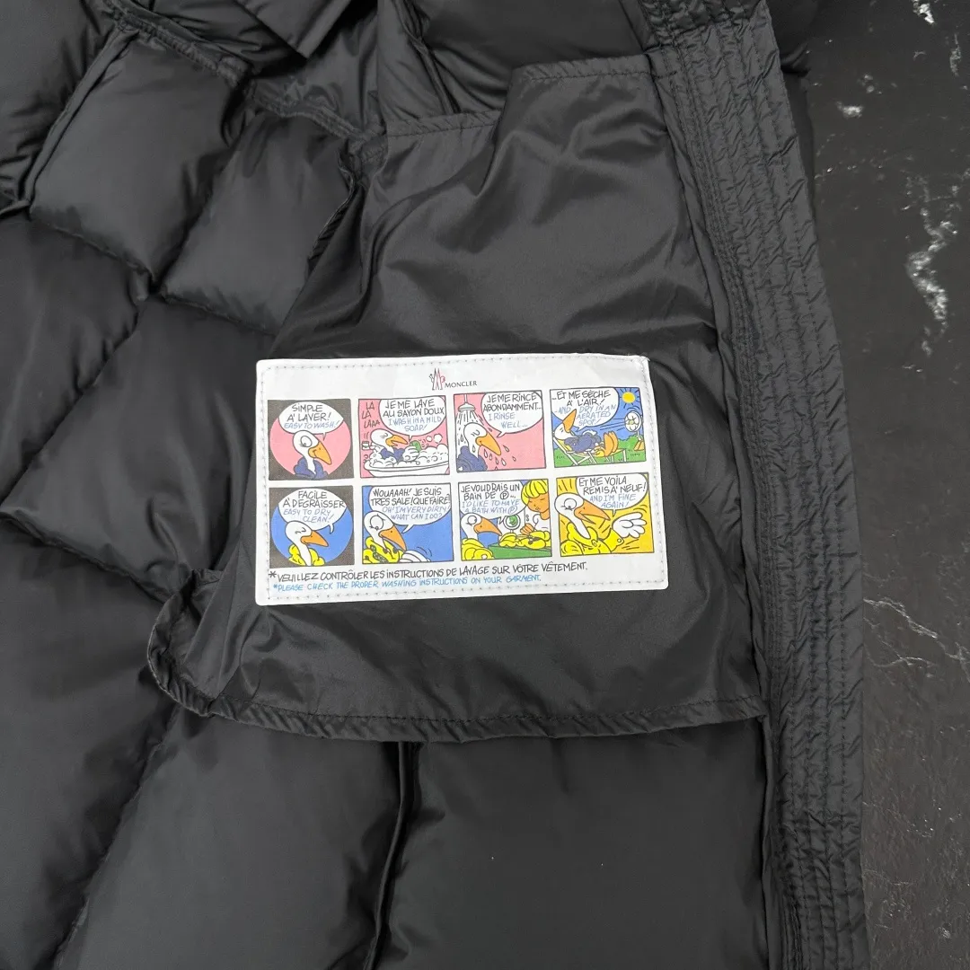 Partial details of the picture 𝑴𝒐𝒏𝒄𝒍𝒆𝒓｜Moncler Faucon Disney Princess on the Run classic model, tall and slim, light luxury fashion, matte waist long down jacket for women T15# 𝑺𝒊𝒛𝒆: 0# 1# 2# 3# Product color: black