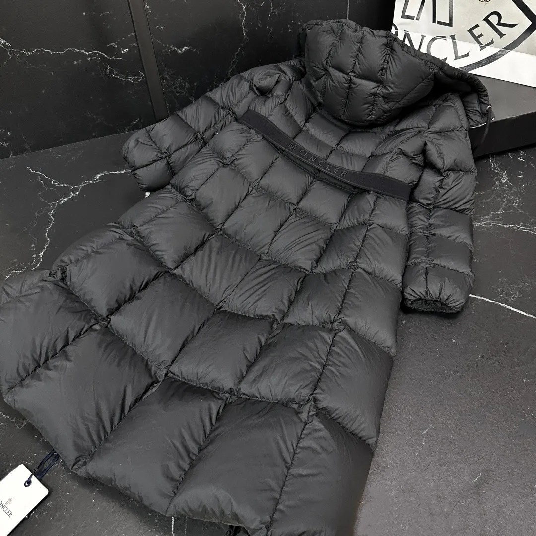 Partial details of the picture 𝑴𝒐𝒏𝒄𝒍𝒆𝒓｜Moncler Faucon Disney Princess on the Run classic model, tall and slim, light luxury fashion, matte waist long down jacket for women T15# 𝑺𝒊𝒛𝒆: 0# 1# 2# 3# Product color: black