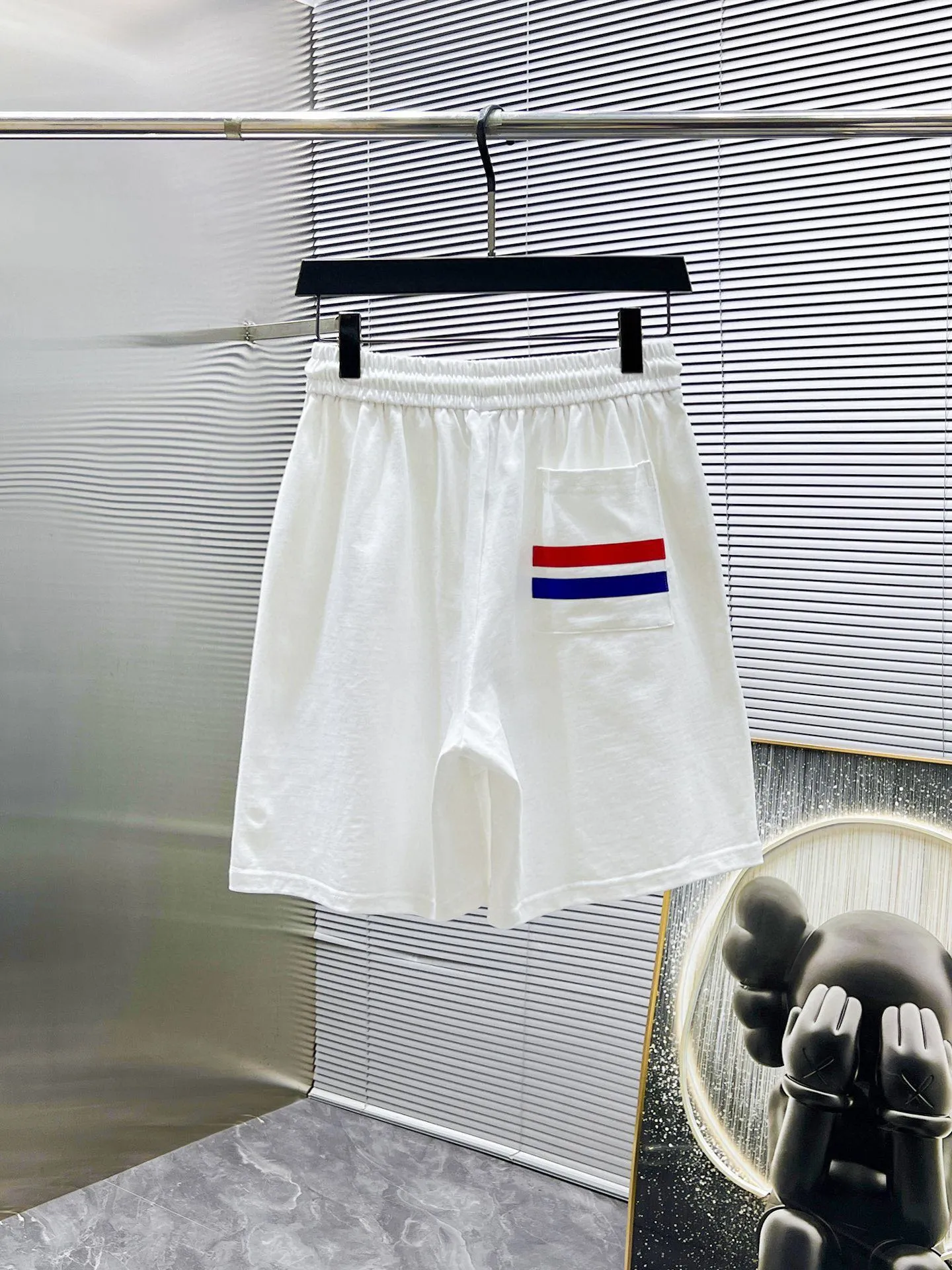 P560 Brand [MONCLER Mouth Covered] 2025 round neck short-sleeved shorts suit. The pure cotton fabric upper body will not be stuffy, the smooth and comfortable skin-friendly effect is more breathable, the fabric has its own texture, classic logo technology, a new interpretation from a unique angle, the first choice for fashion and versatility! Size: M-3XL (maximum wear: 190 pounds)