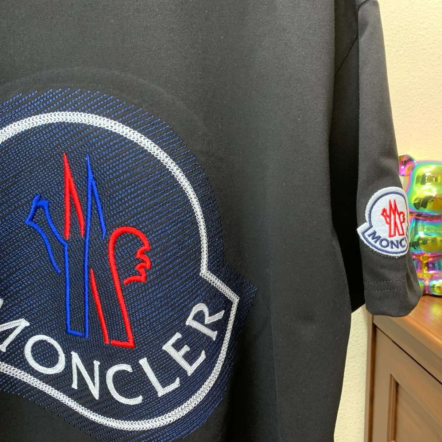 P170 MONCLER 2025 spring and summer new style, personalized logo embroidery, round neck short-sleeved T-shirt, fashionable men and women, S M L XL XXL five sizes black white