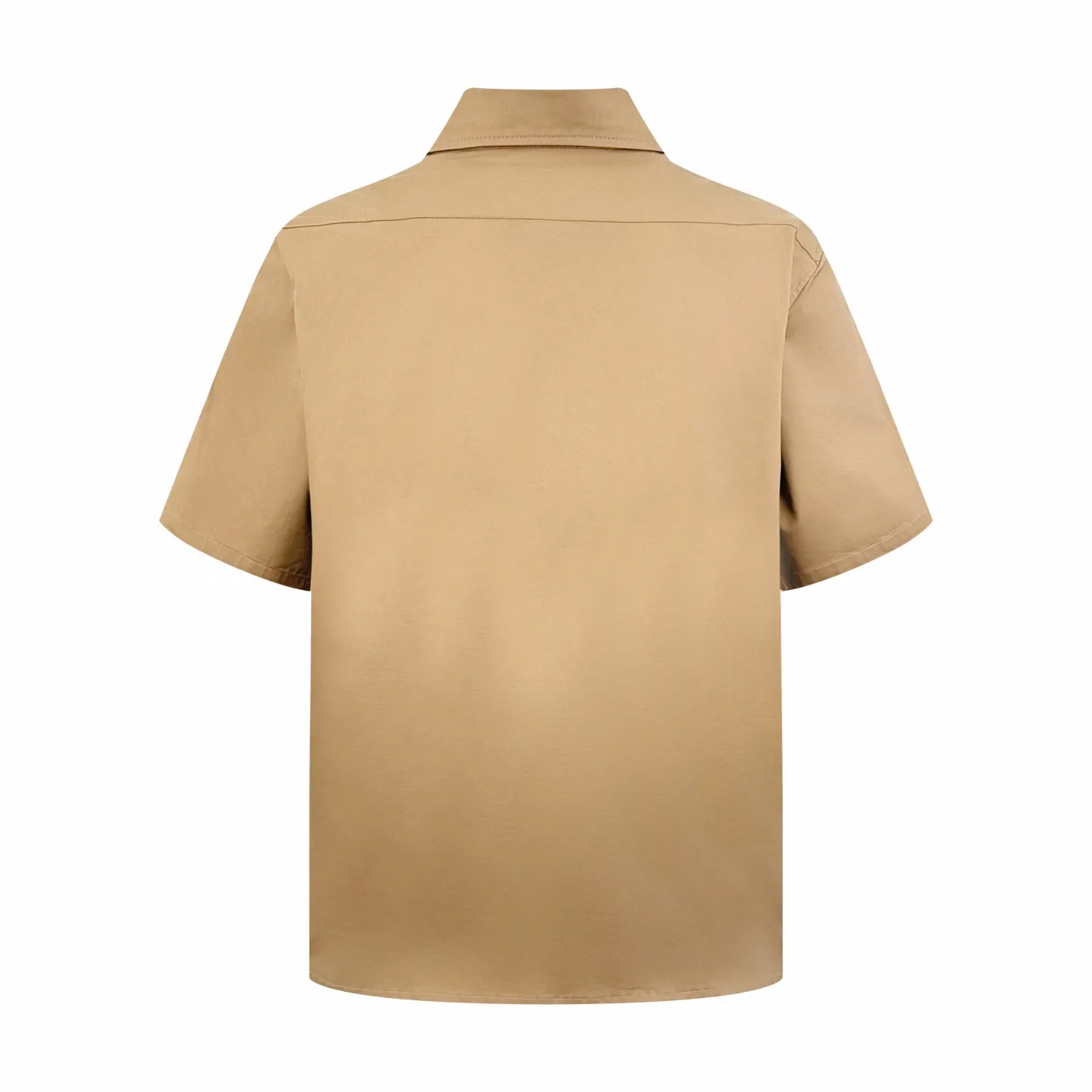 P350 Moncler Logo Pocket Short Sleeve Customized high-quality cotton hidden pattern gabardine Full of texture Comfortable and close to the skin Encountering brown tones exuding restrained tenderness The iconic Moncler logo embroidered logo is embellished on it to increase brand recognition. Use simplicity as the pen and texture as the ink to outline the most moving fashion picture with the simplest elements. Process 1: Use imported special machine infrared to locate the "Moncler logo embroidery" to make the position more precise Firm and strong. Process 2: Template machine to open the bag. The preset template guides the position, shape and size of the bag. Accuracy ensures the quality of the bag opening. Process 3: The fabrics are washed and have a better hand feel. Not easy to deform, not easy to shrink, not easy to fade, and maintain long-term beauty. Accessories: Customized 1:1 Moncler embroidered logo Customized 1:1 Moncler snap button Customized 1:1 Moncler zipper Customized 1:1 Moncler trademark Fit: Loose fit Size: S M L XL Style number: AA550