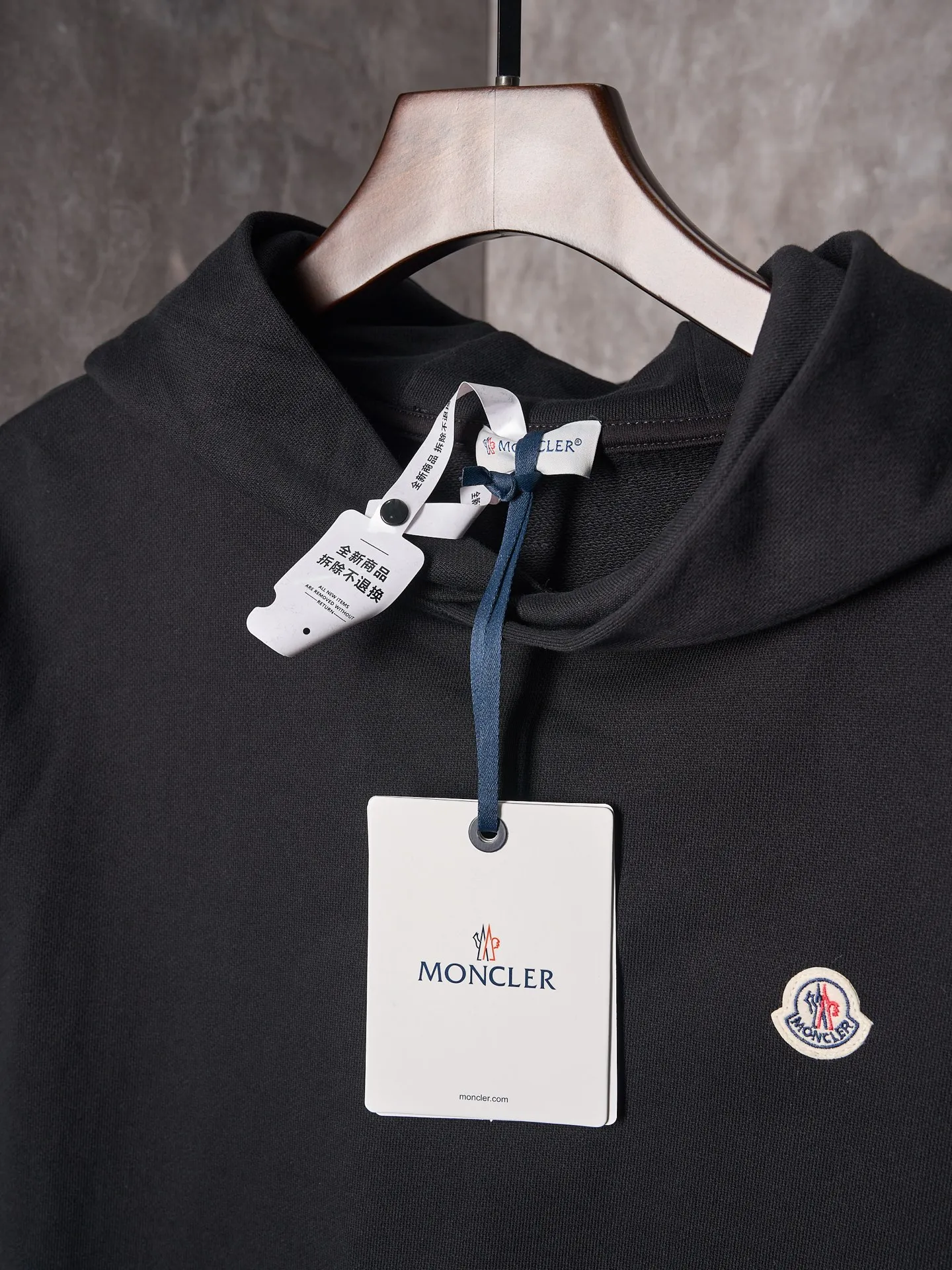 P380 Actual hanging auction] MONCLER/Mask solid color logo patch hooded sweatshirt [Ready stock] S M L