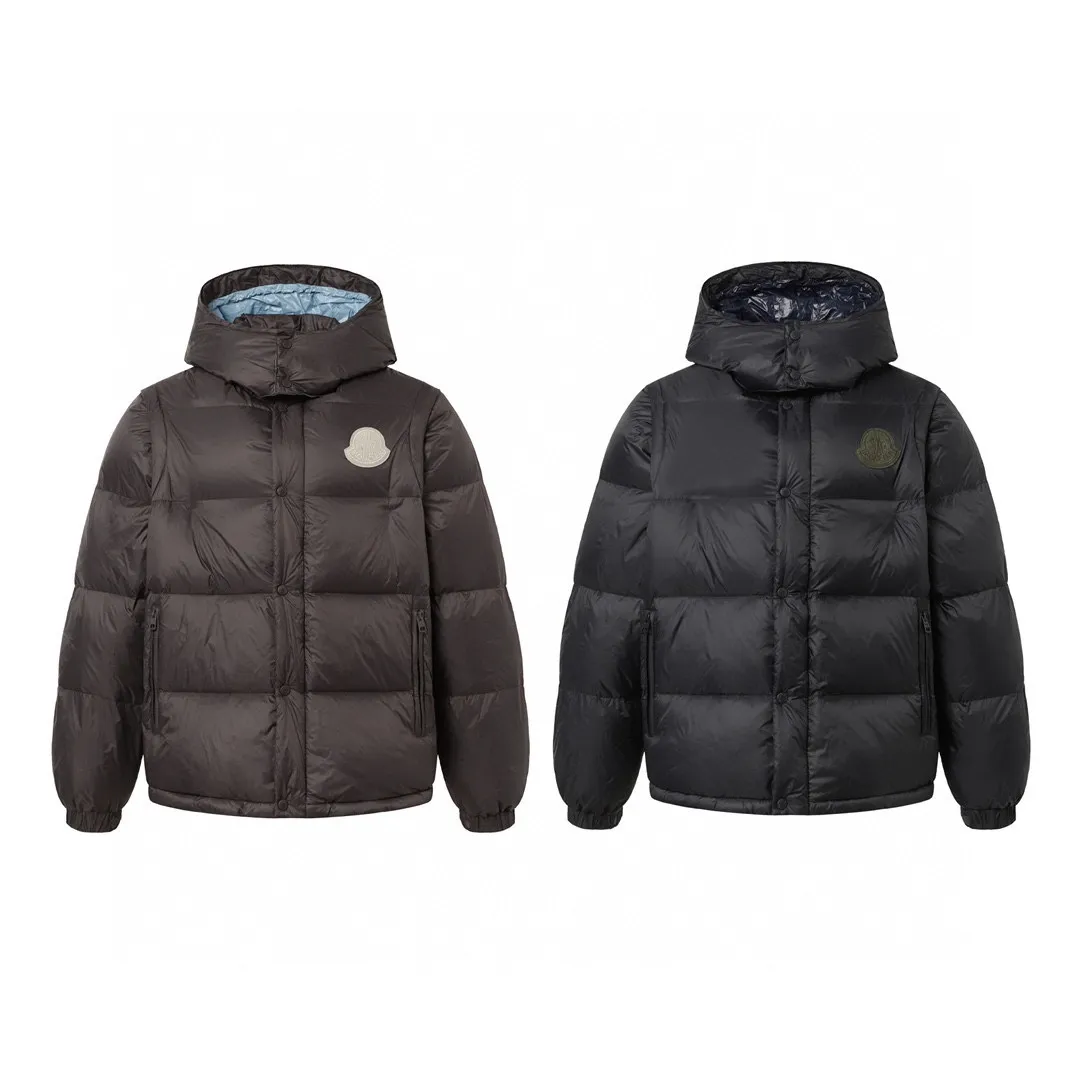 P800 Moncler Cyclone / Meng Mouth Moncler large label chocolate detachable sleeves one piece two-wear down/short hooded down jacket Correct version Top new national standard 90 goose down filling 850➕fill power One piece for easy winter. Variable/jacket/hooded vest/stand collar vest/hooded down jacket. The Cyclone down jacket is equipped with detachable sleeves and can be worn as a vest or jacket. It adopts a new simple version design. This short down jacket is made from nylon and features easily removable sleeves, allowing you to convert the jacket into a vest. A removable hood and contrast lining complete the design.  •Made from nylon fabric •Nylon laqué lining •Down filled •Removable hood and sleeves •Zip and snap fastening •Zip pockets •Elastic cuffs •Elastic drawstring hem Color: Black Chocolate Sizes: 1 2 3 4 5