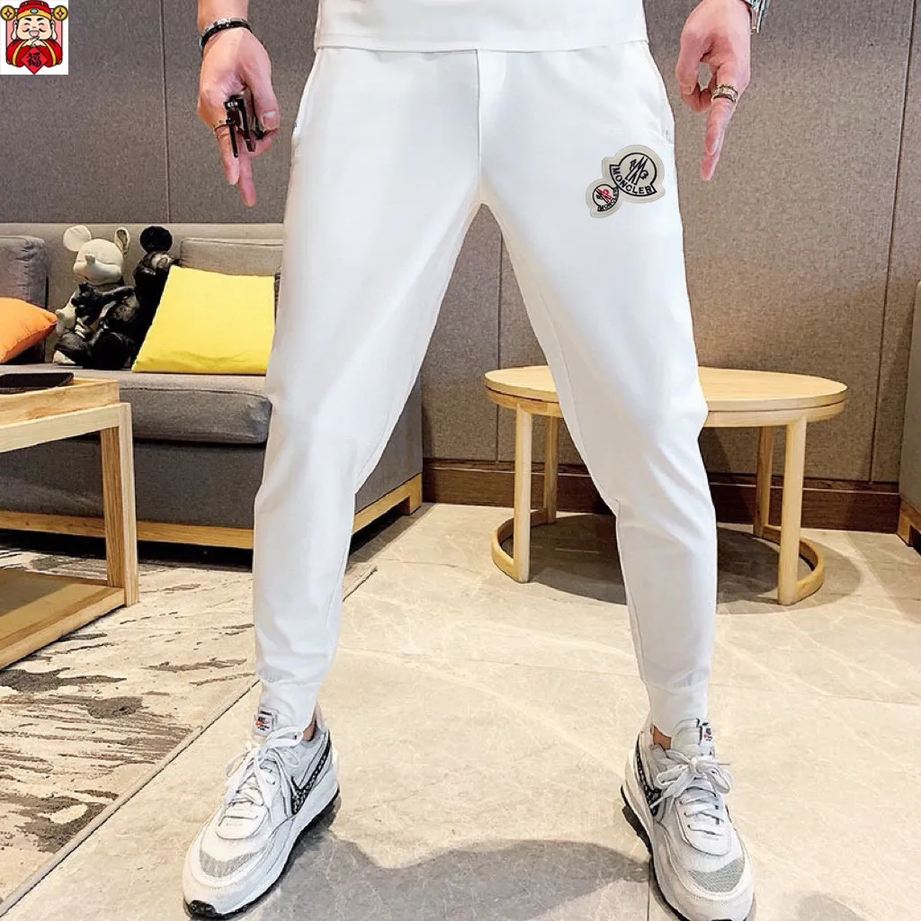 P320 [MONCLER] (Fat Man's Gospel) The same style as the 2025 official website. World-renowned luxury brand. Summer men's (double mercerized) high-quality 🐂 suit. It is made of imported original fabrics. It is a trendy style of the season and a versatile hit. Simple and elegant, precise workmanship allows you to be at the top of fashion. Size: M-5XL (can be worn up to 220 pounds)