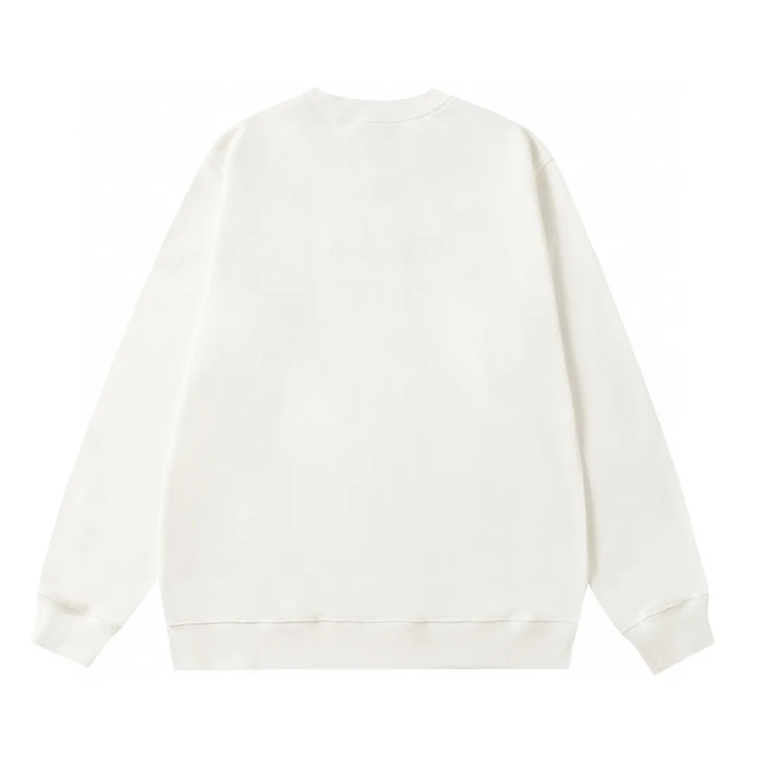 P210 Style No.: 854 〈MONCLER〉The price of the embroidered printed round neck sweatshirt with a hood is actually quite advantageous. Those who have been to the counters should know that the price of the hooded sweatshirt is not much cheaper than that of Gucci Burberry. It is just relatively low-key and unwilling to hype. It is a picture that you want to buy or not. The aloof existence... ✅460 grams of 100% pure cotton wool fabric OS version is too large ✅Combined with the original high weight double yarn thread ✅Correct three-needle and five-thread craftsmanship Chain edge Color: Black White Size S M L