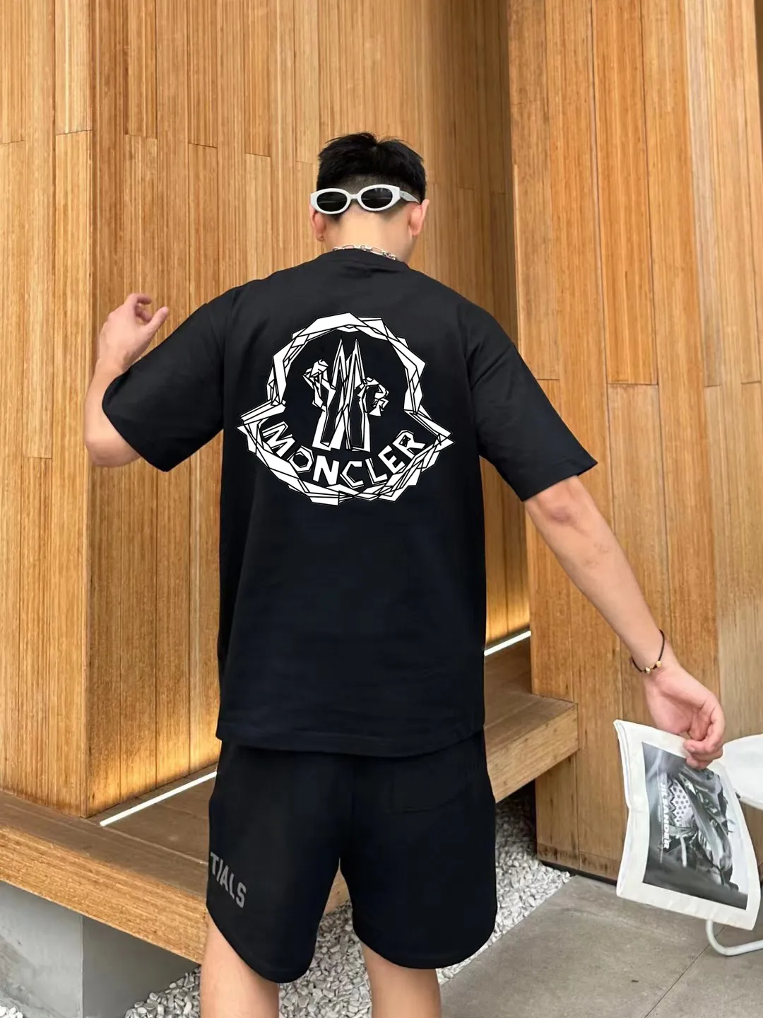 P140 [Moncler] 2025FW short-sleeved T-shirt LOGO printing, high-end 26s double yarn 300g fabric, heavy fabric, custom stretcher rib, same vat and dye, complete three standards, same style for men and women, color: black, white, size: S M L XL 2XL