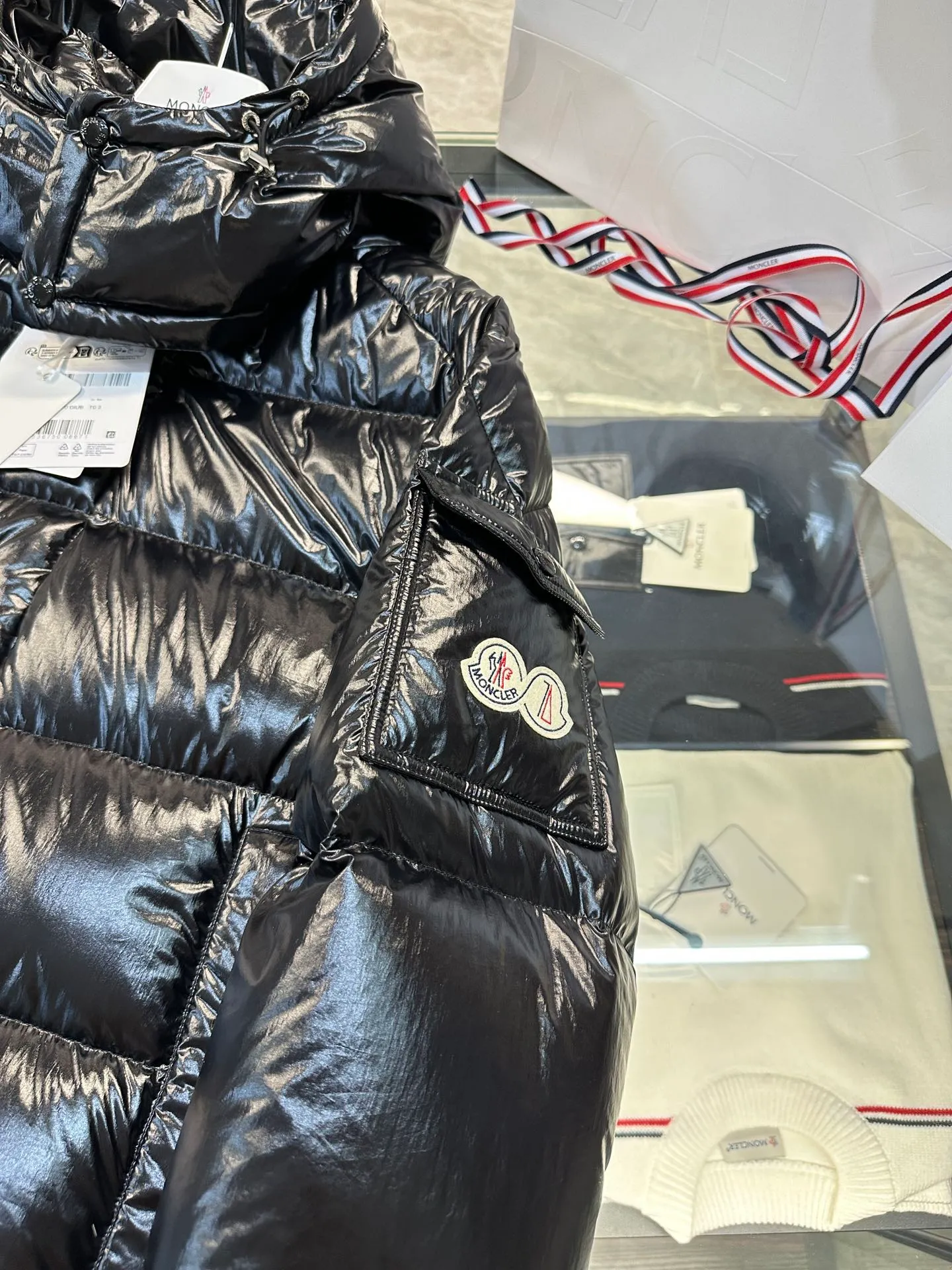 P760 Moncler Maya 70 winter short down jacket. Goose down filled version. More details in real shots.