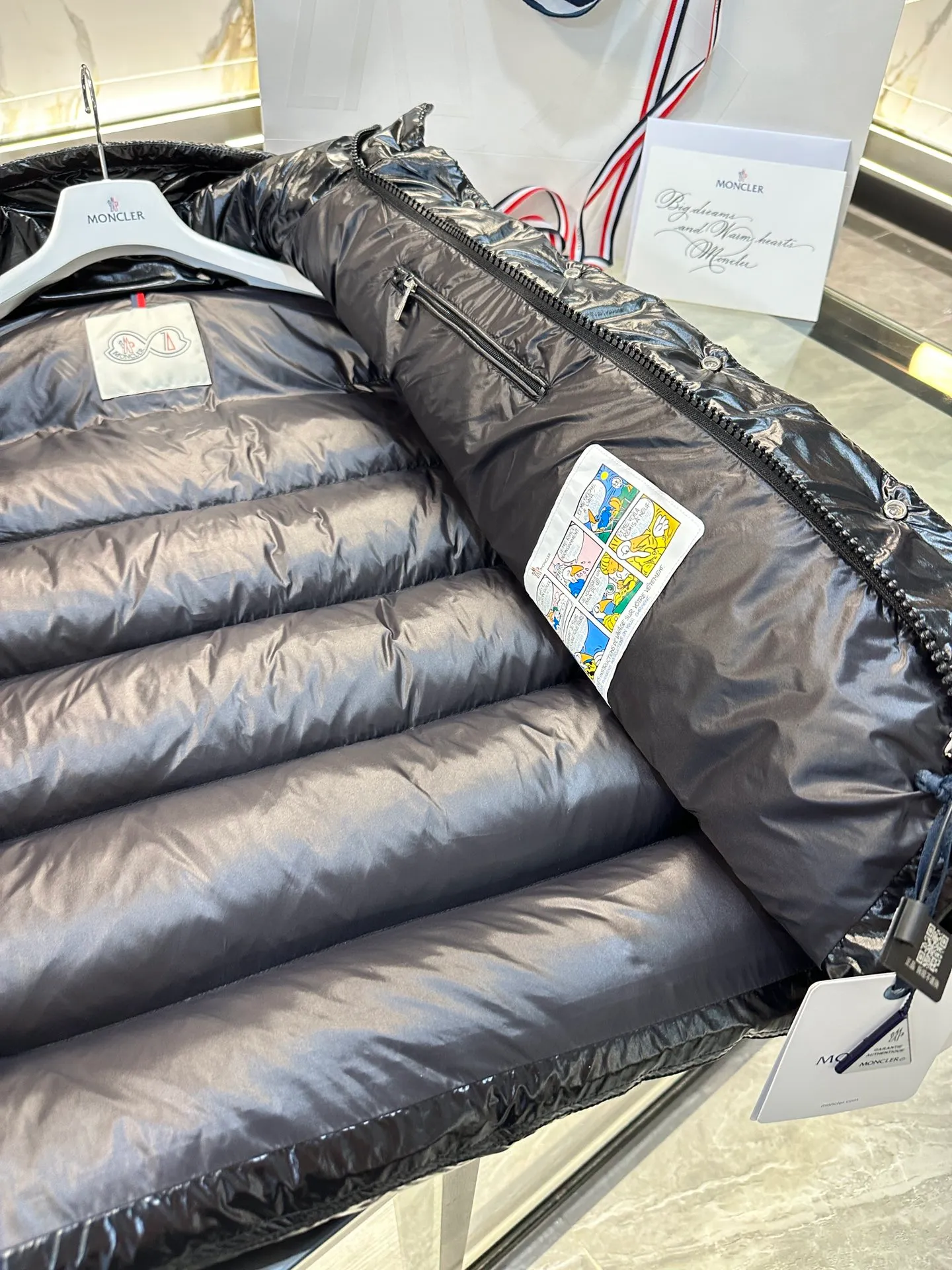 P760 Moncler Maya 70 winter short down jacket. Goose down filled version. More details in real shots.