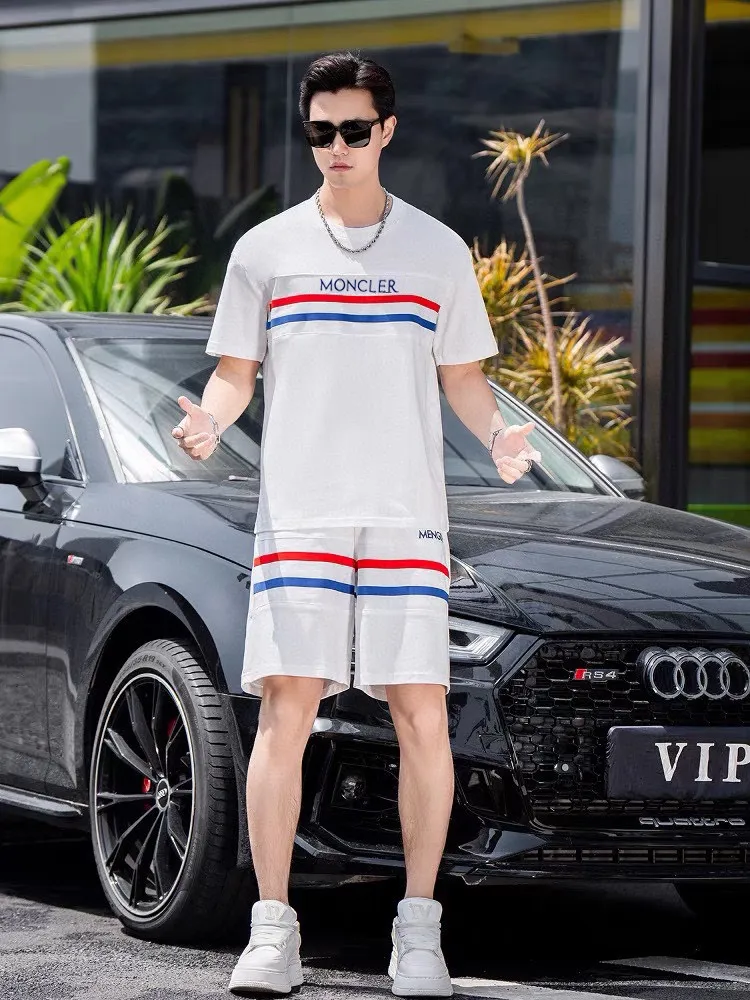 P560 Brand [MONCLER Mouth Covered] 2025 round neck short-sleeved shorts suit. The pure cotton fabric upper body will not be stuffy, the smooth and comfortable skin-friendly effect is more breathable, the fabric has its own texture, classic logo technology, a new interpretation from a unique angle, the first choice for fashion and versatility! Size: M-3XL (maximum wear: 190 pounds)