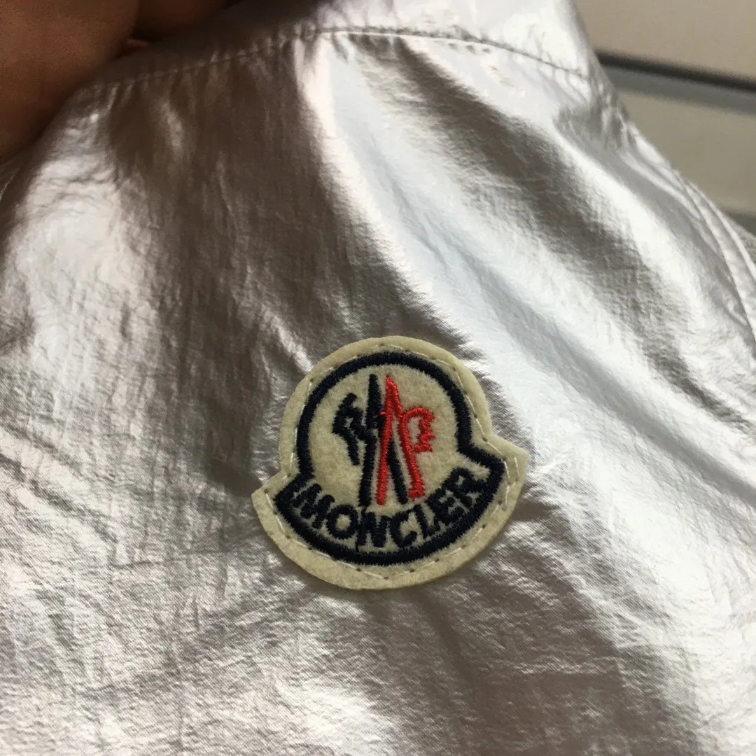 P570 Brand [MONCLER Mouth Covered] 2025 round neck short-sleeved shorts suit. The upper body of pure cotton fabric will not be stuffy. The smooth and comfortable skin-friendly effect is more breathable. The fabric has its own texture. Classic logo technology. A new interpretation from a unique angle. Fashionable and versatile choice! Size: M-3XL (maximum wear: 190 pounds)