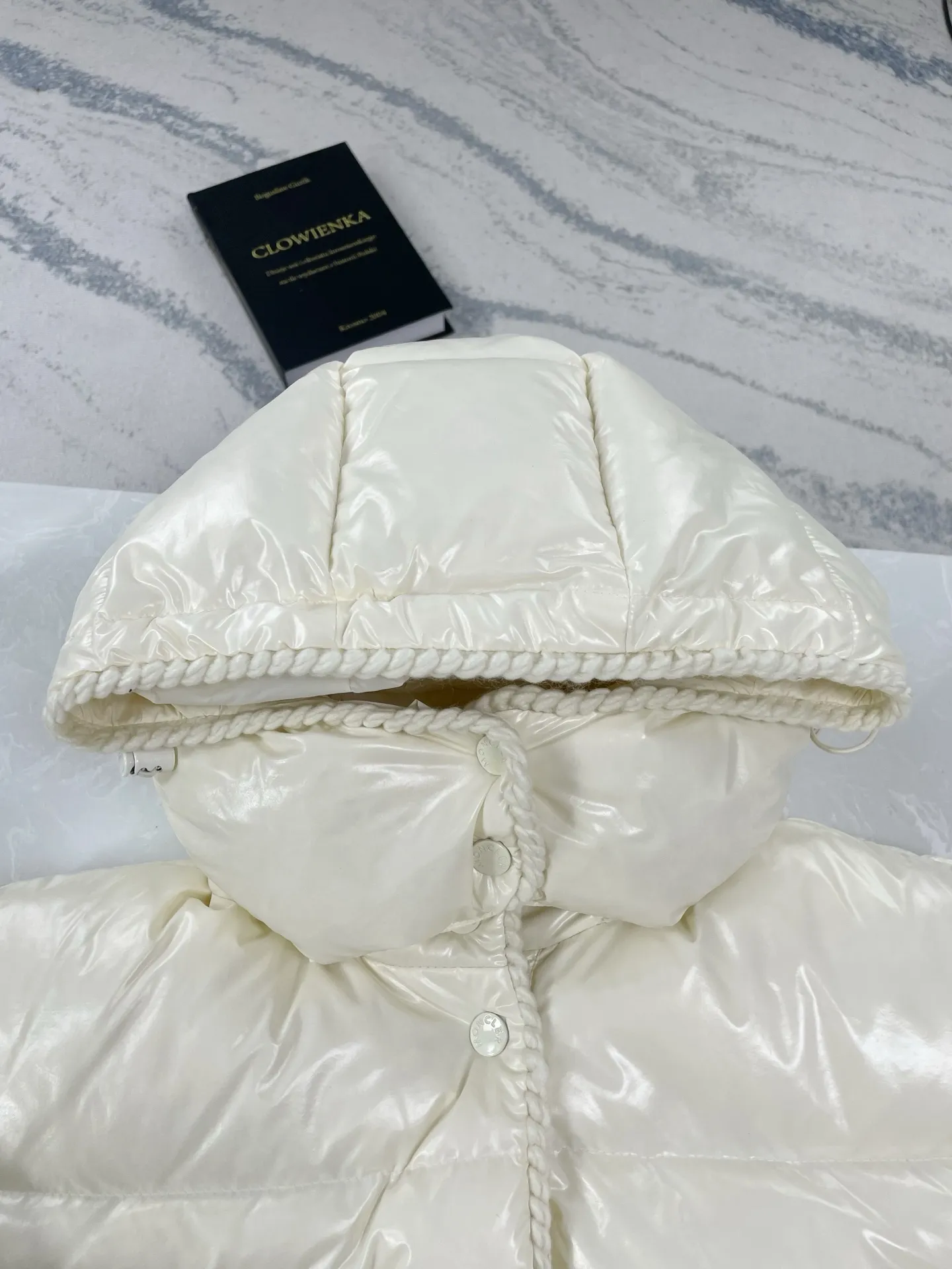P930 (high version) Moncler-Mask-25ss woven trim hooded women's slimming waist down jacket Size:0 1 2 3