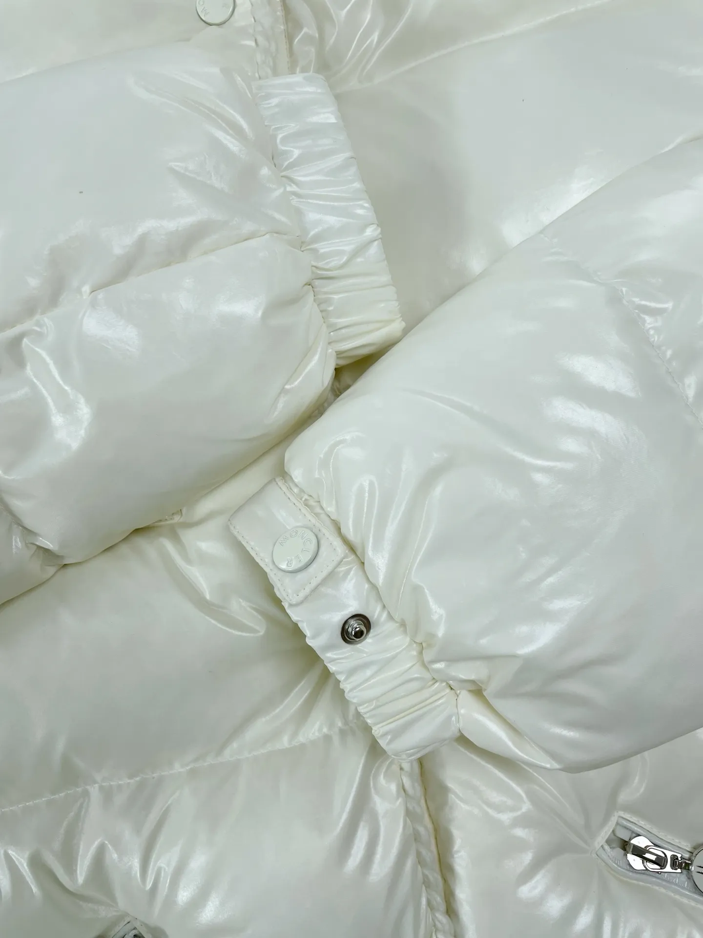 P930 (high version) Moncler-Mask-25ss woven trim hooded women's slimming waist down jacket Size:0 1 2 3